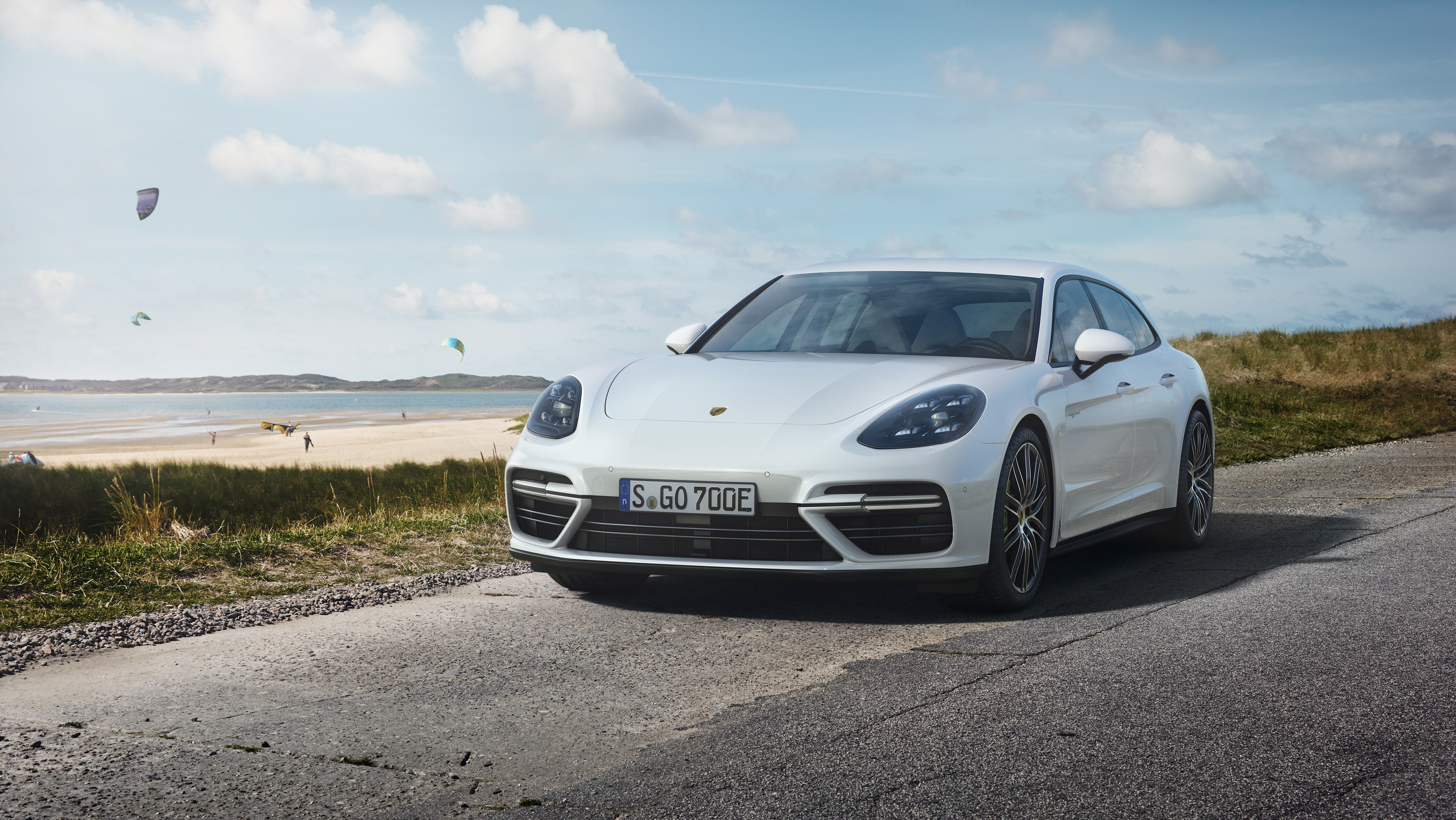 Porsche Panamera Turbo S E-Hybrid Sport Turismo 4K HD Wallpaper