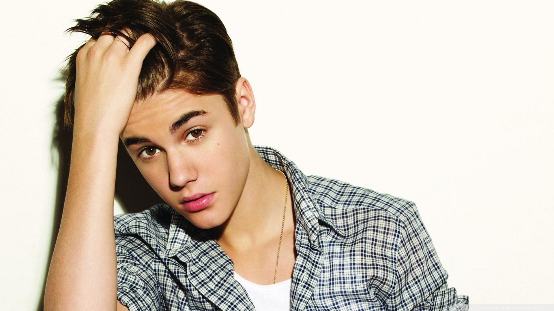 Justin Bieber HD Wallpaper