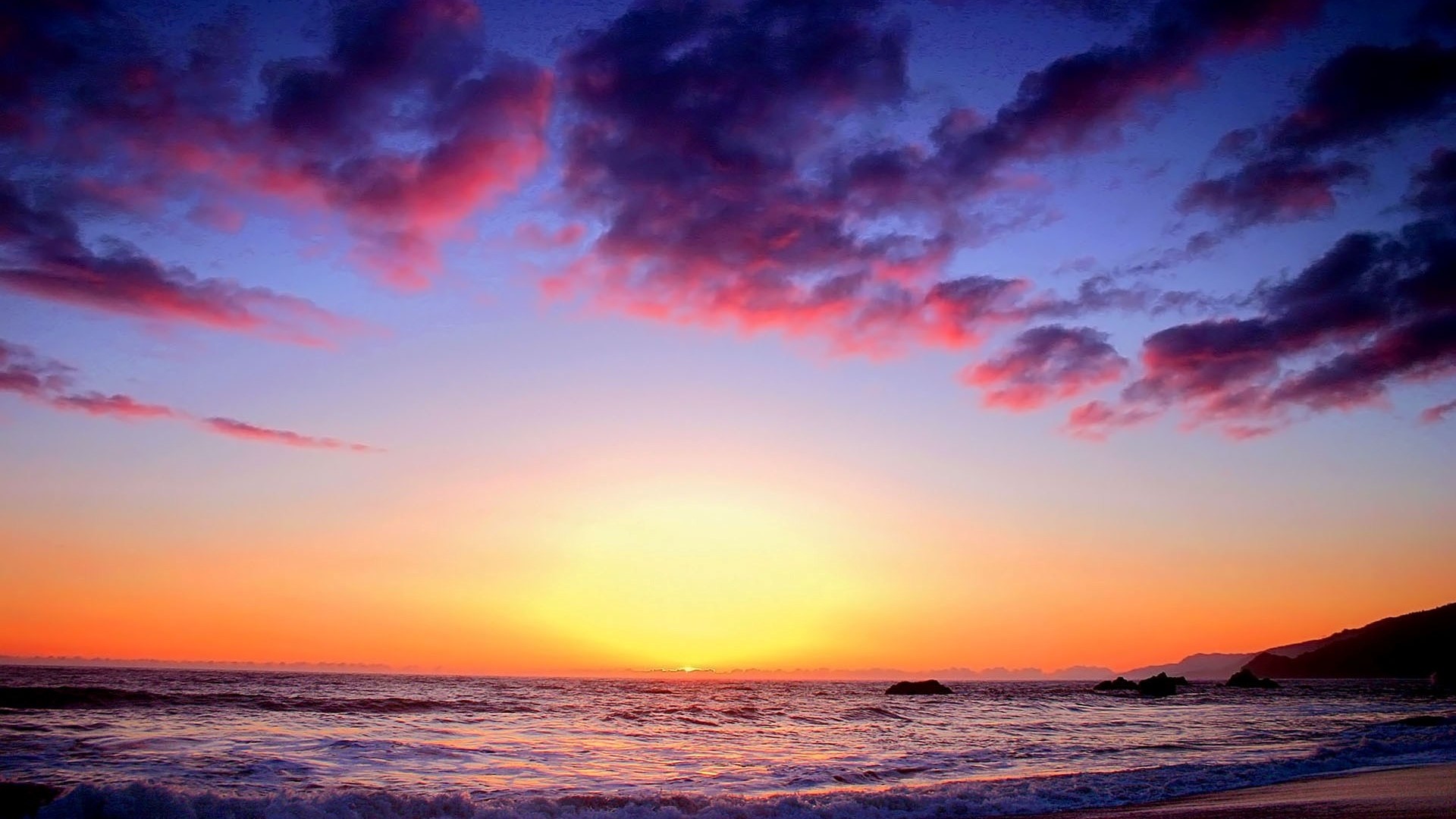 Colorful Sunset Over the Ocean HD Wallpaper