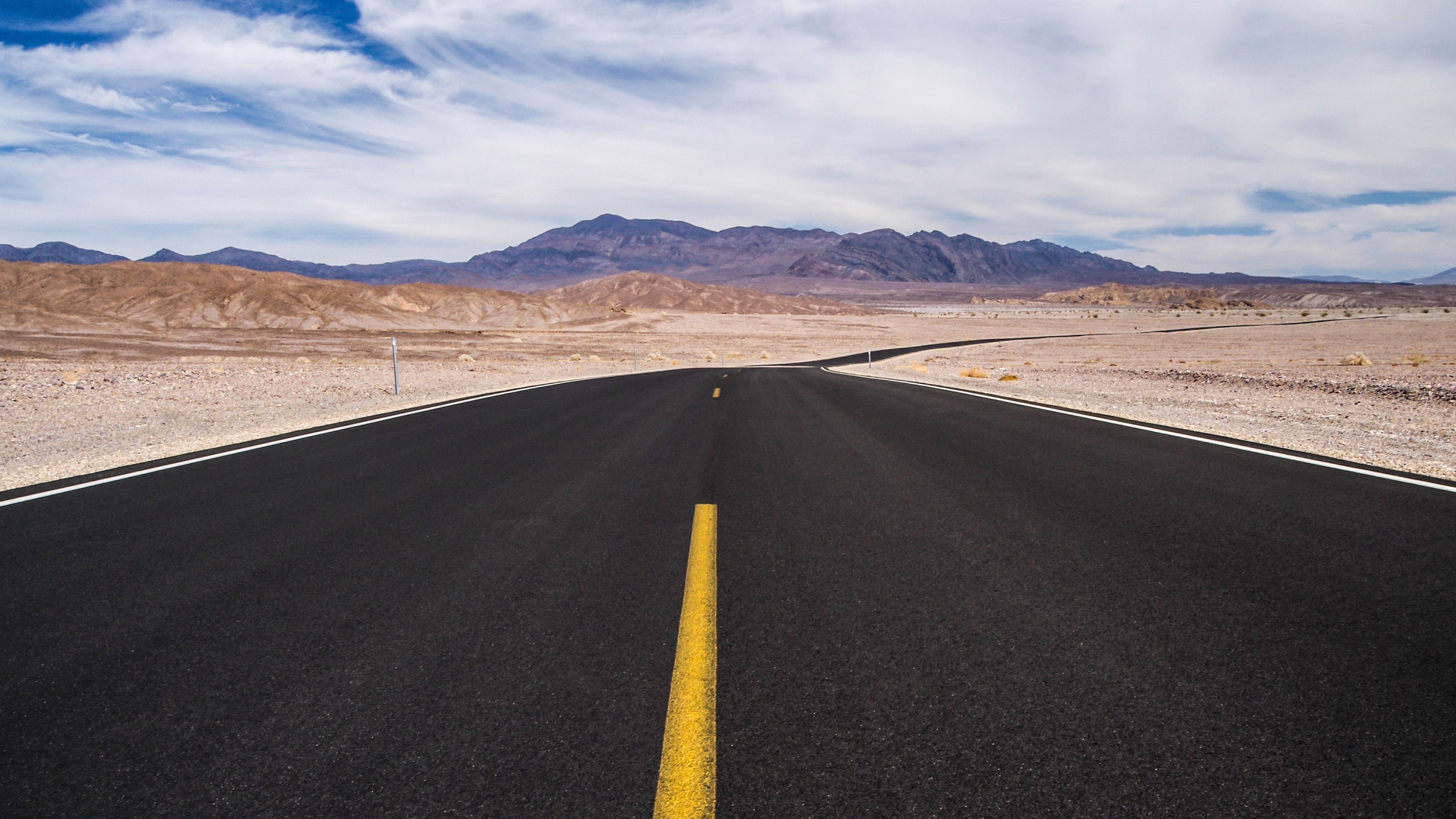 Road to Death Valley HD Wallpaper