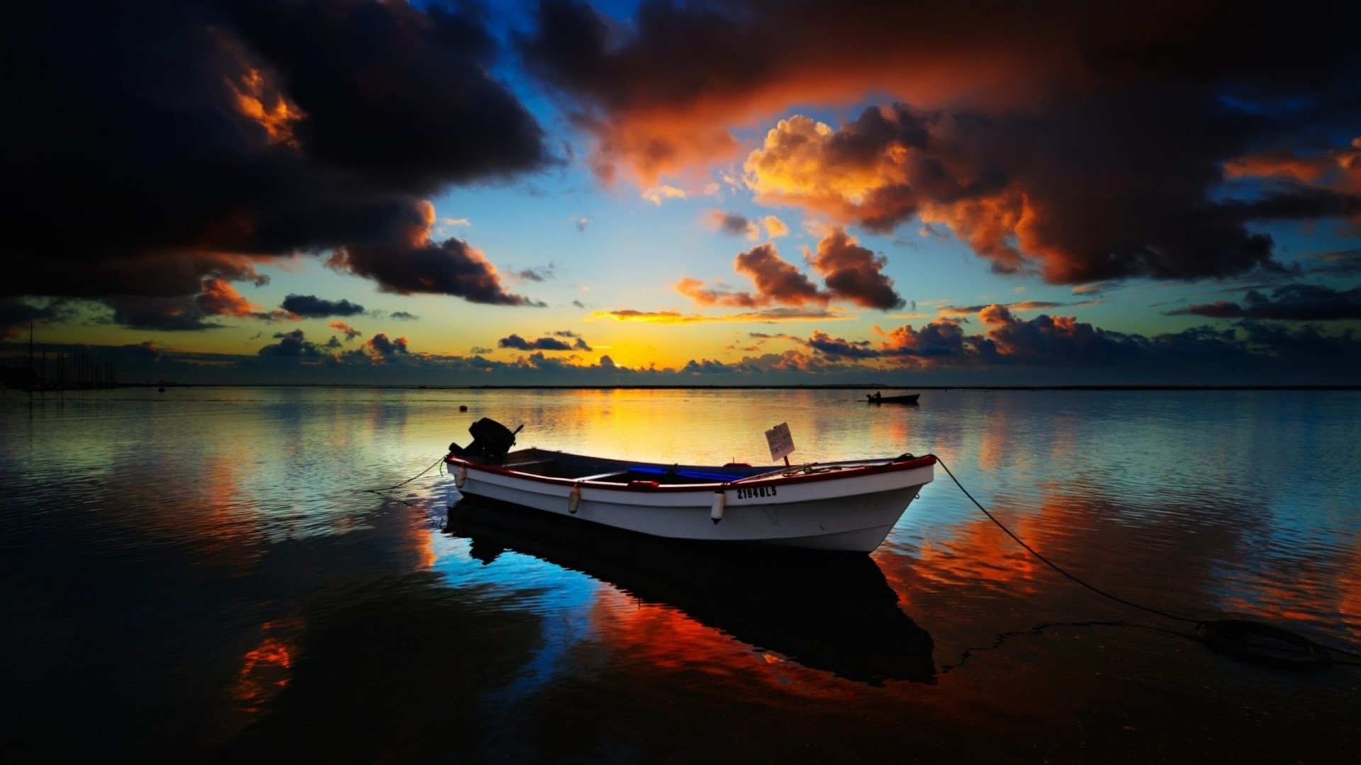 Boat on the water at sunset HD Wallpaper