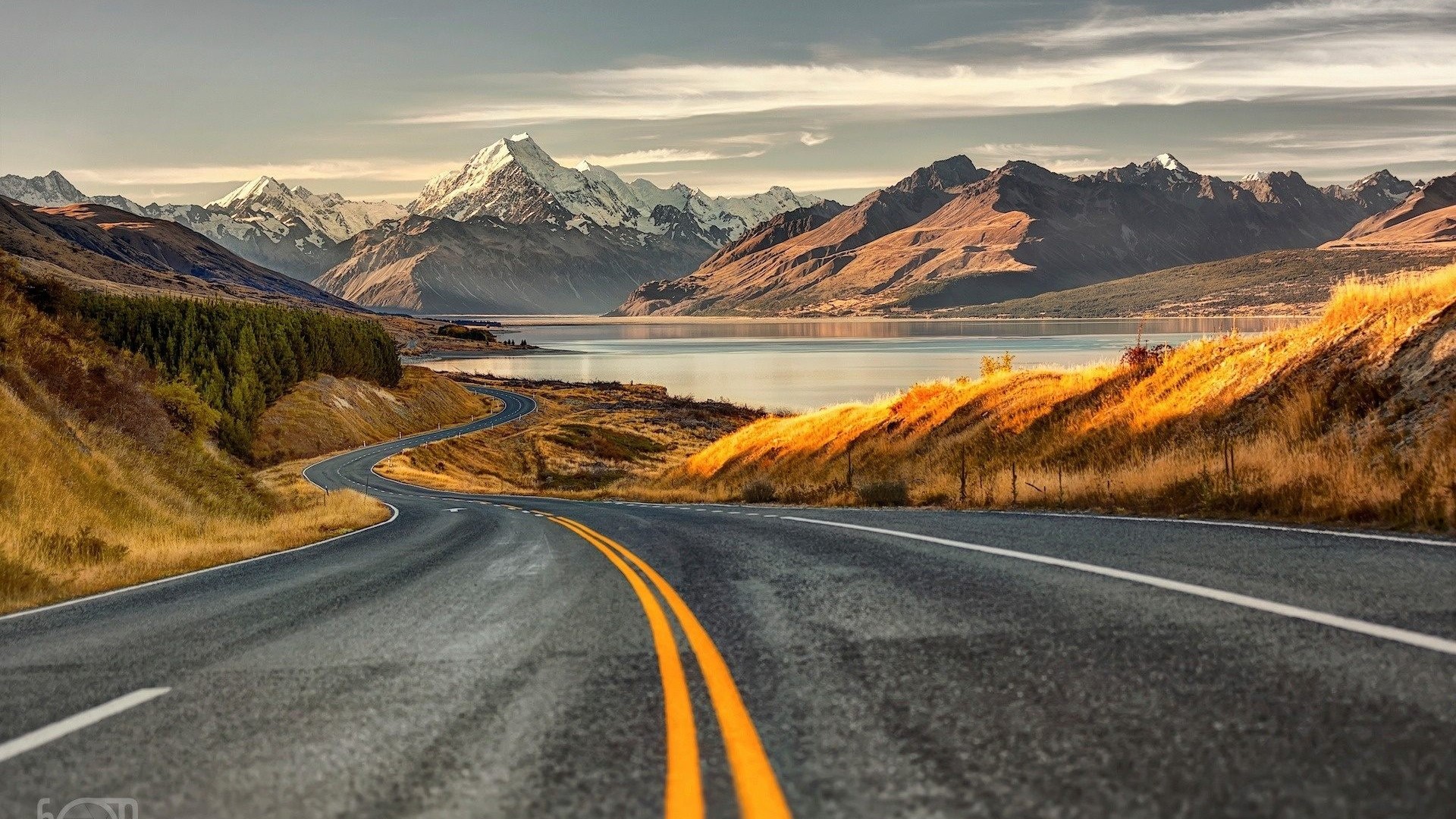 Road leading to Mount Cook National Park, New Zealand HD Wallpaper