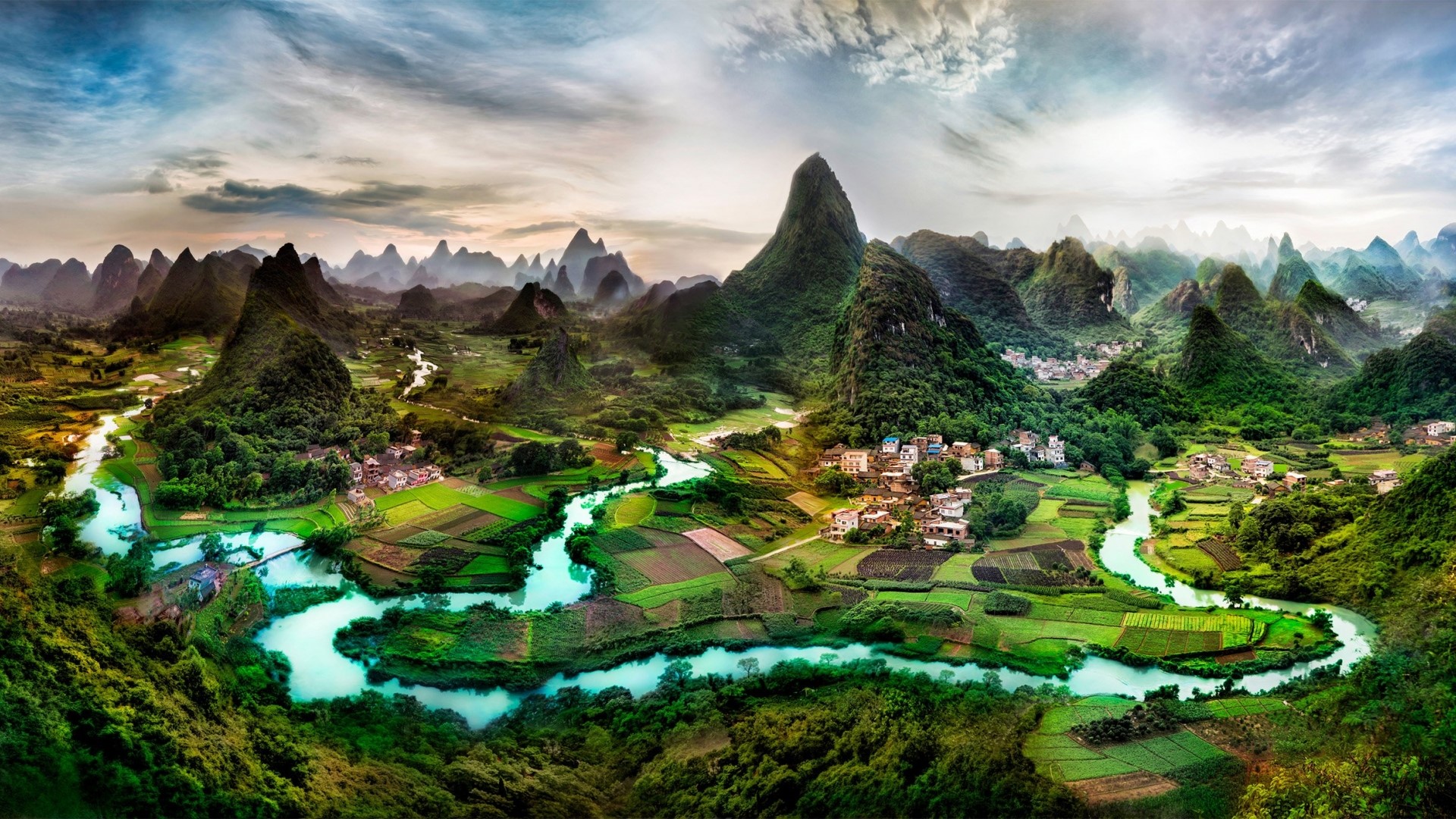 The Green Hills of Li River Guangxi HD Wallpaper
