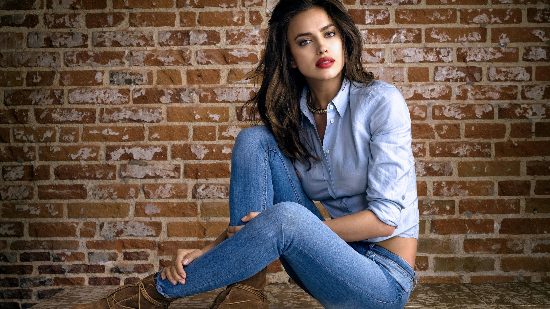 Irina Shayk in Jeans and Blue Shirt HD Wallpaper