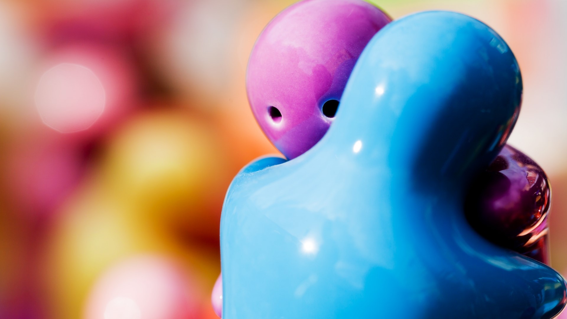 Blue and purple figures hugging HD Wallpaper
