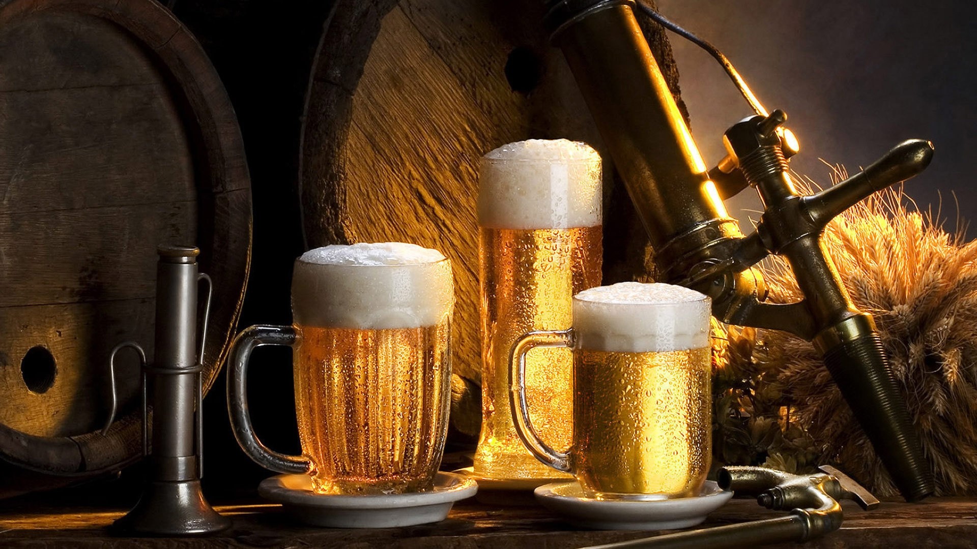 Beer mugs and barrels with tap HD Wallpaper