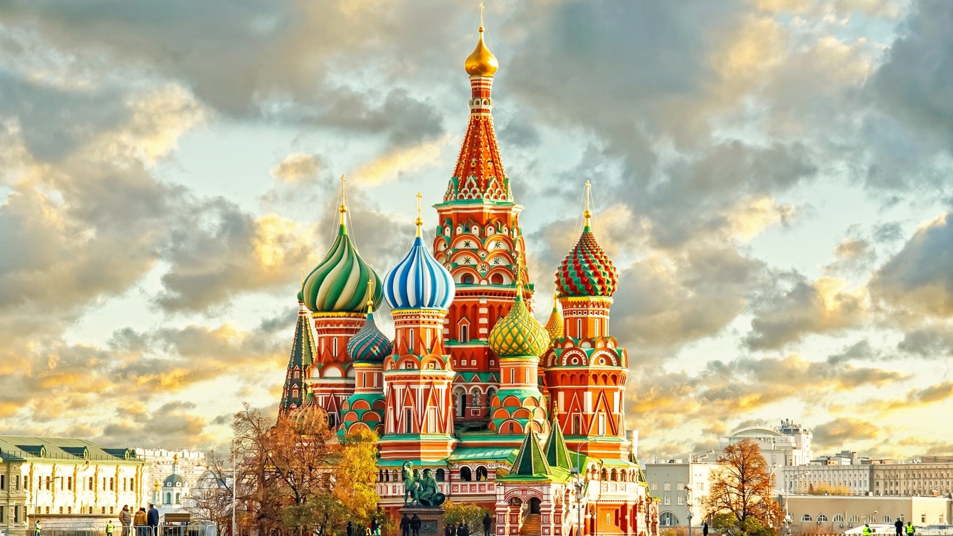 Saint Basil's Cathedral in Moscow, Russia HD Wallpaper