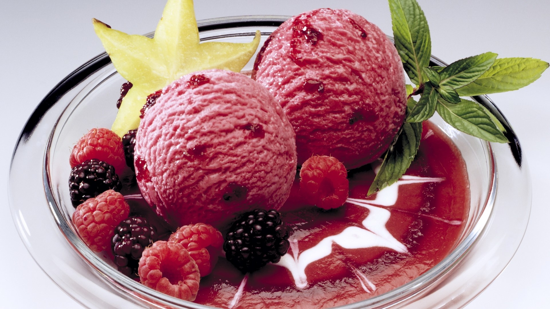 Raspberry ice cream with berries and star fruit HD Wallpaper