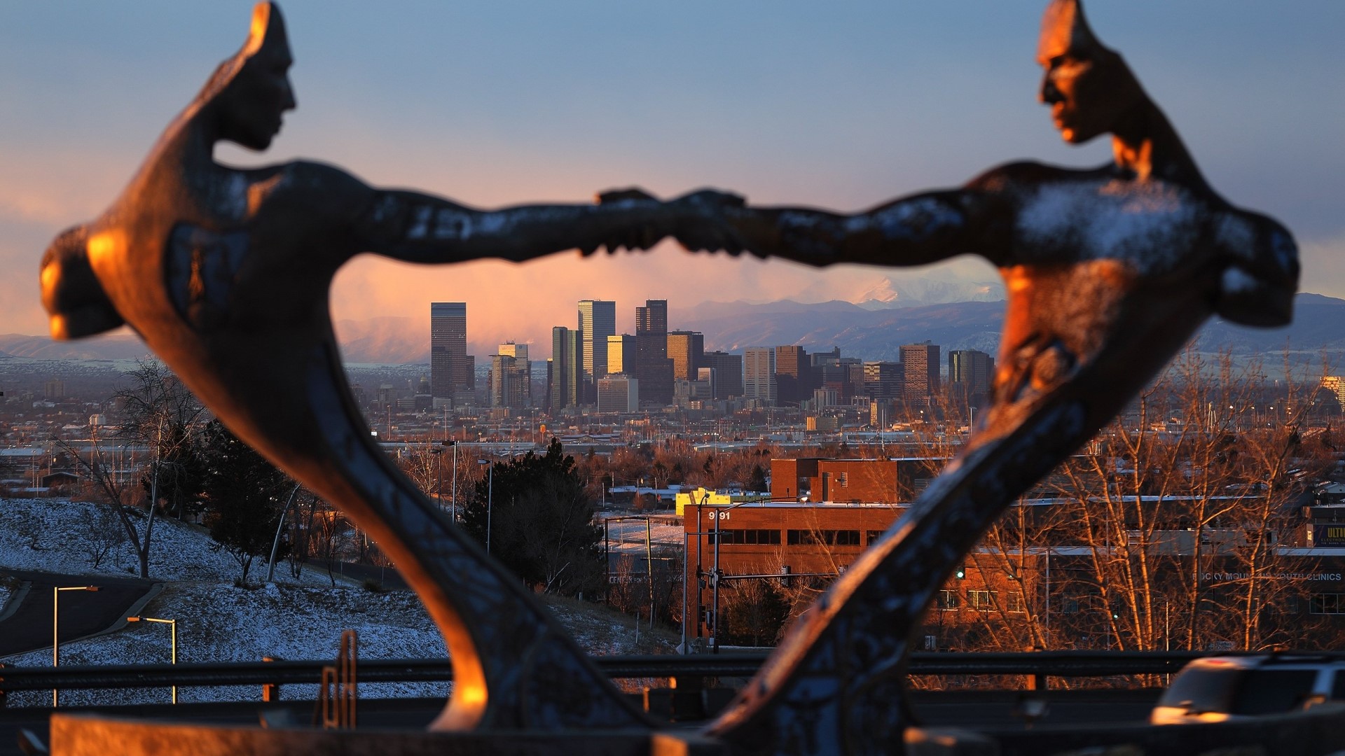 Denver Skyline with Sculpture at Sunrise HD Wallpaper