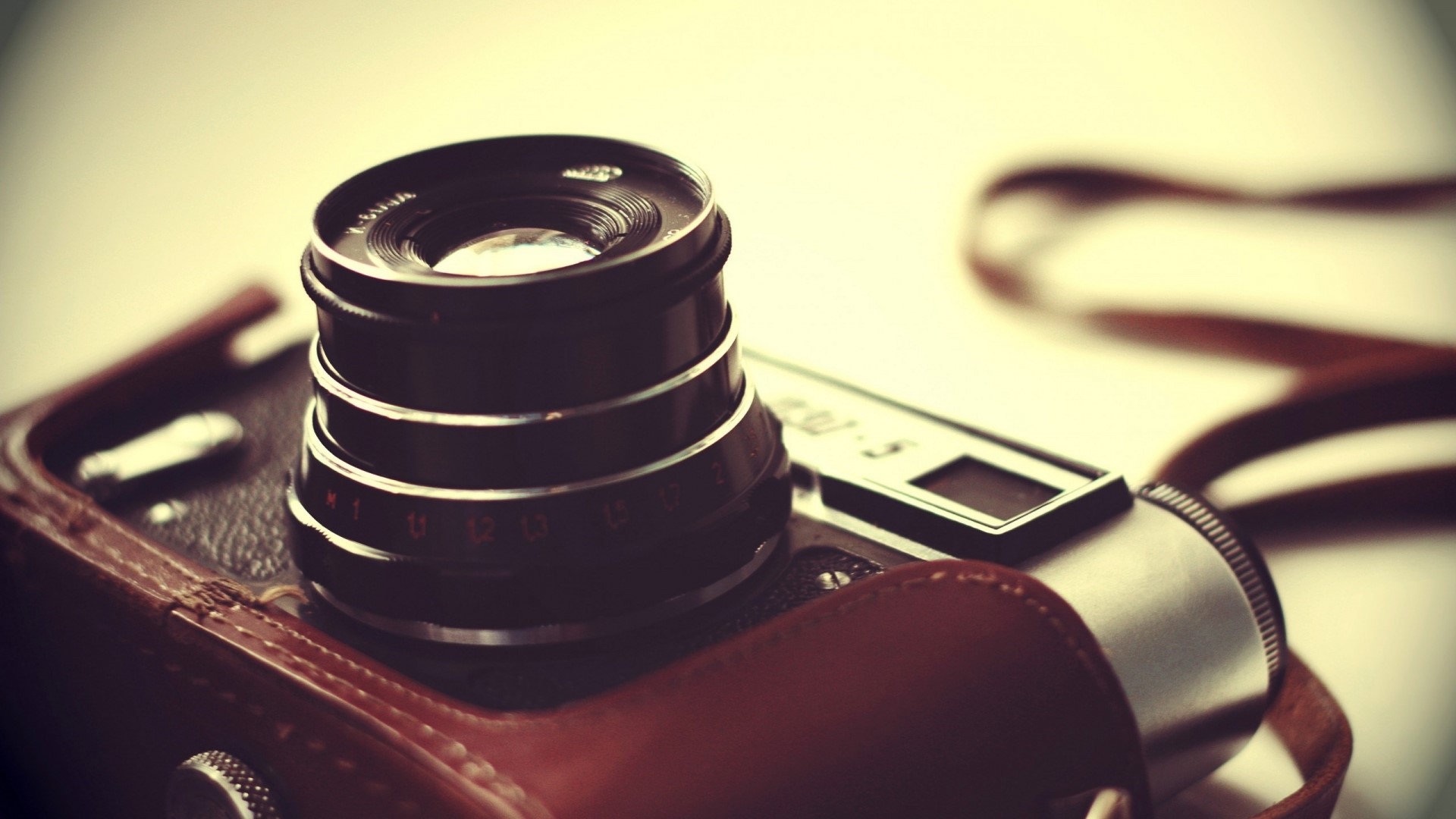Classic Old Camera with Leather Case HD Wallpaper