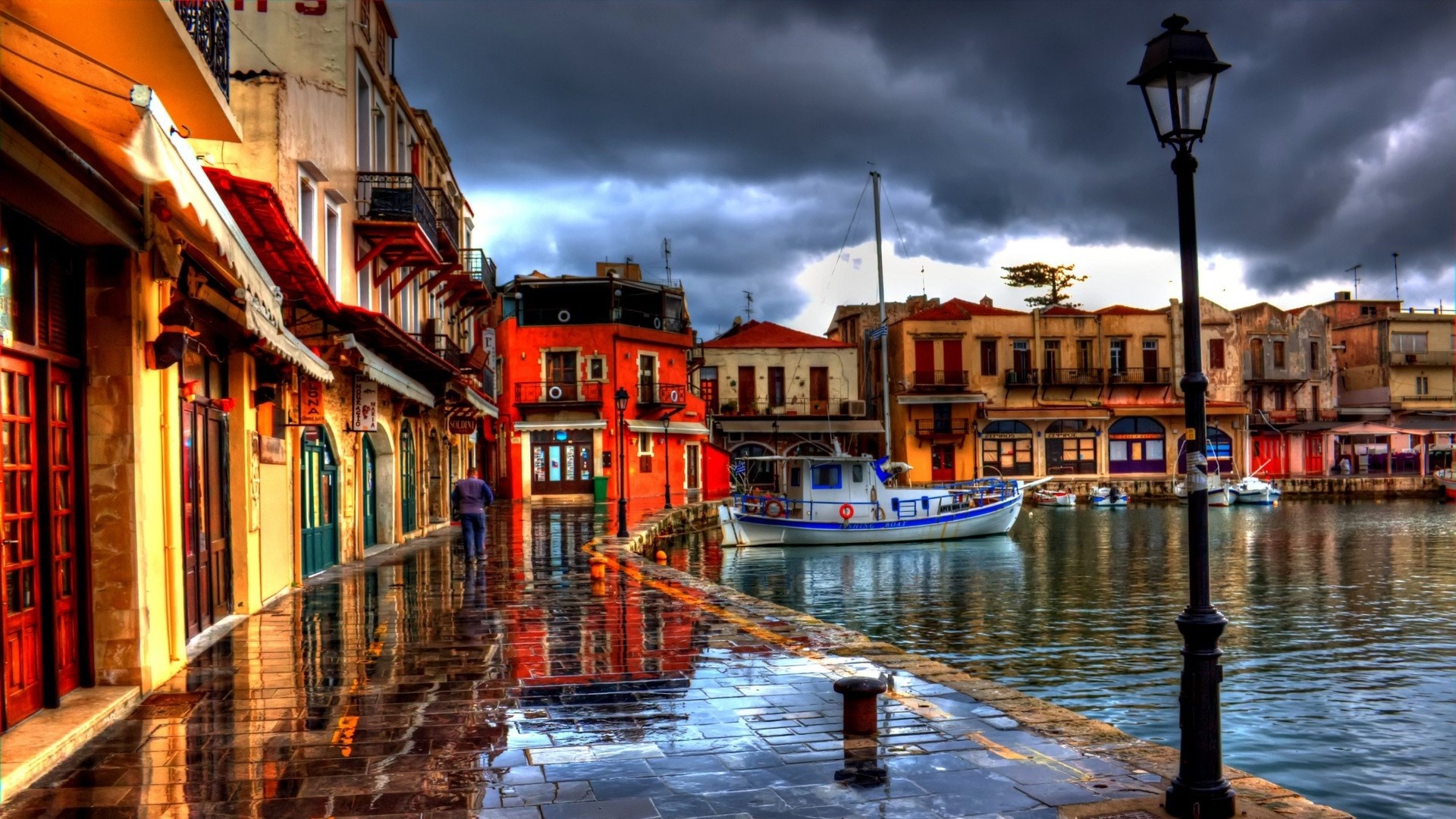 Rethymno, Greece harbor with boats and buildings HD Wallpaper