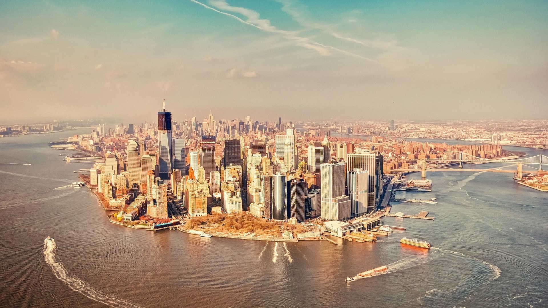 Manhattan Skyline with One World Trade Center HD Wallpaper