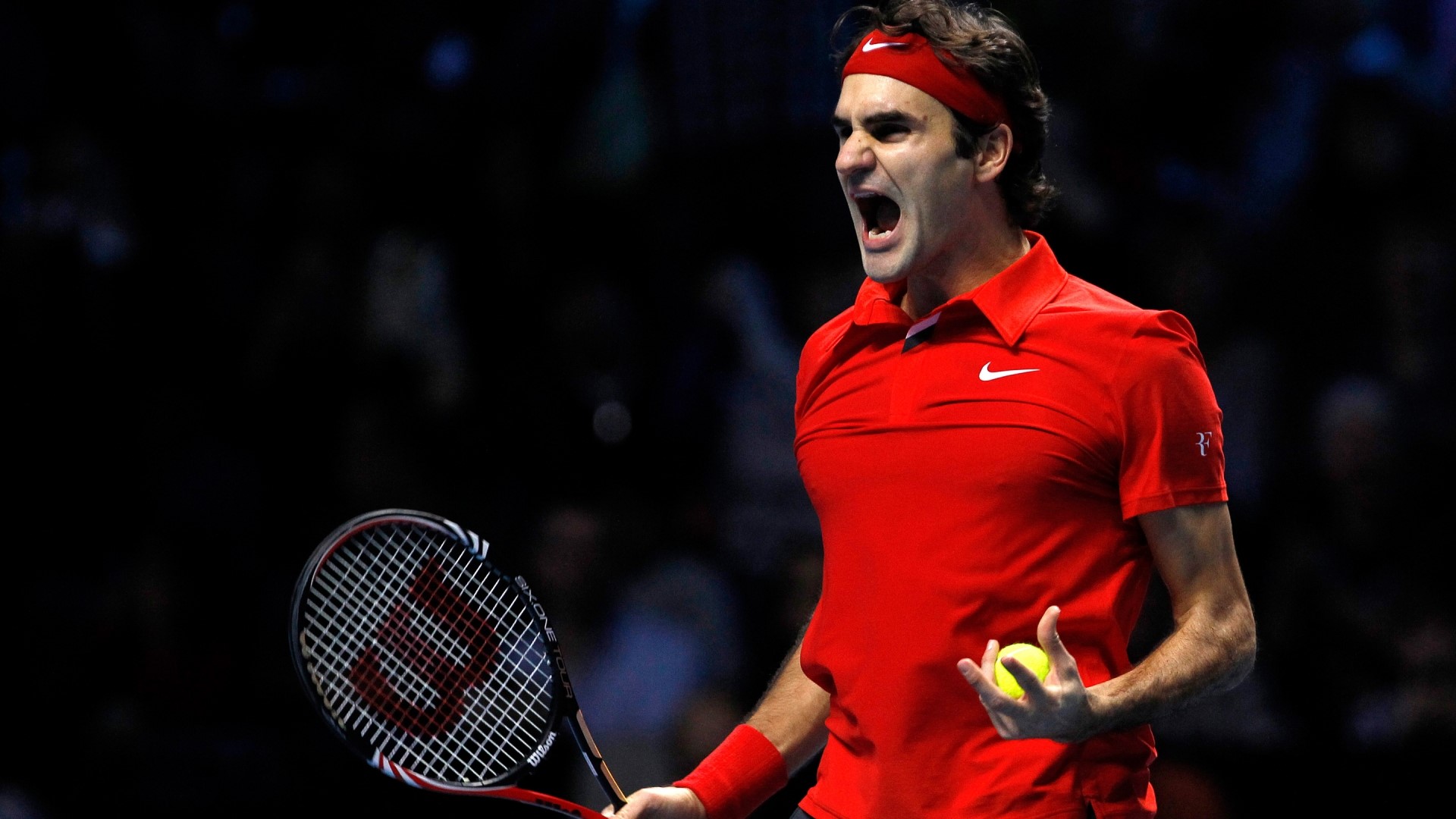 Roger Federer playing tennis HD Wallpaper