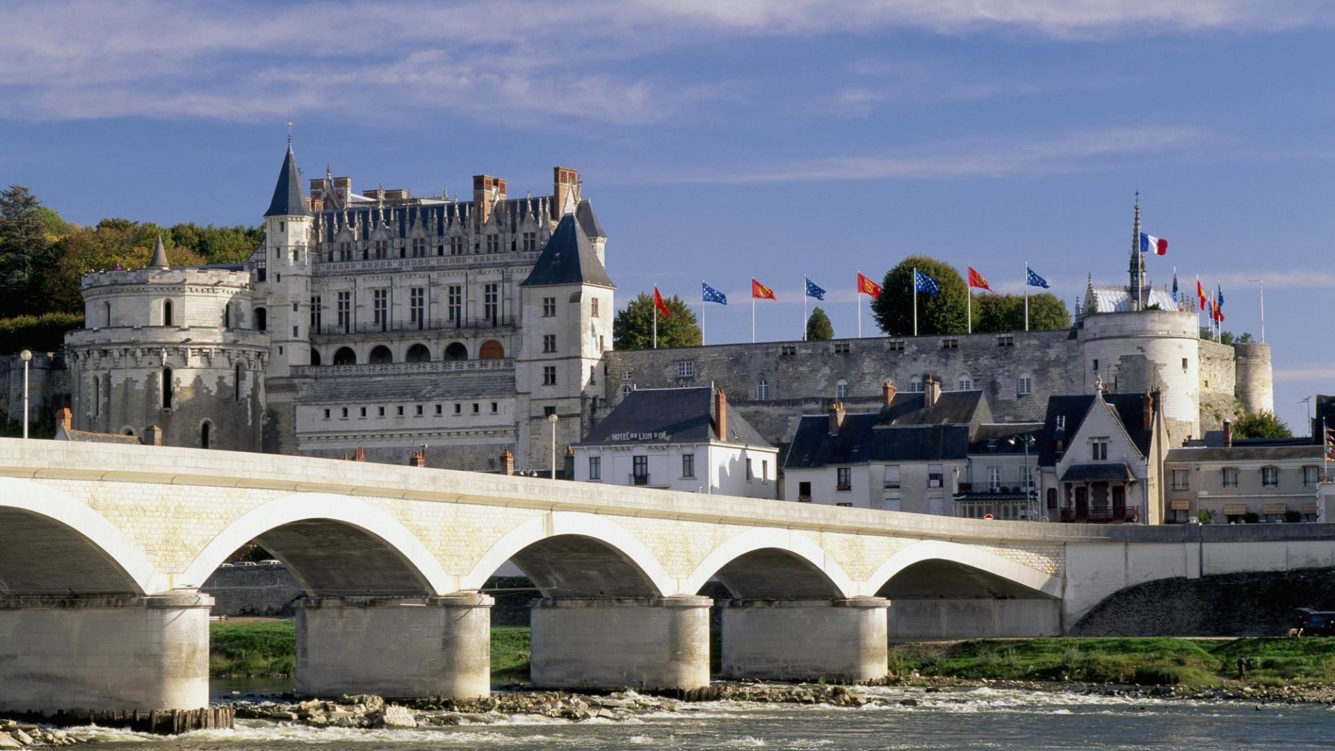 Chateau de Blois, France HD Wallpaper