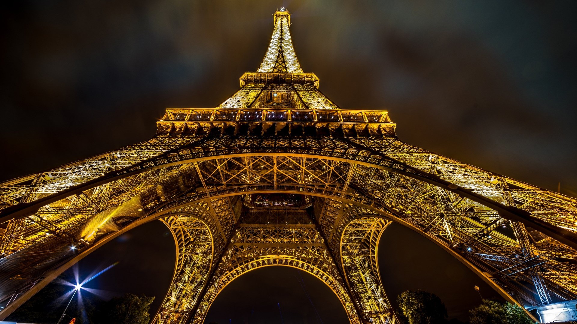 Eiffel Tower at Night HD Wallpaper
