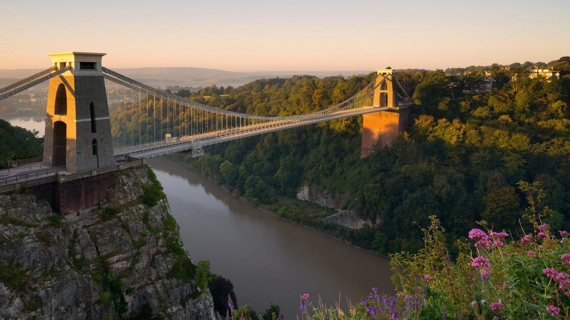 Clifton Suspension Bridge over River Avon, England HD Wallpaper