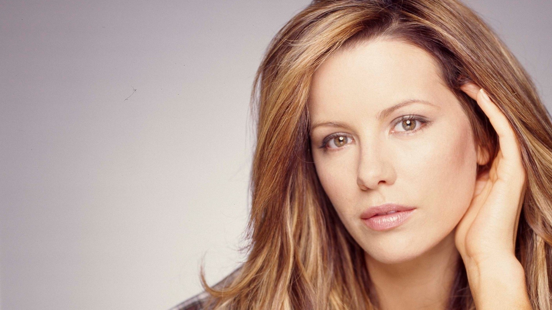 Kate Beckinsale HD Wallpaper