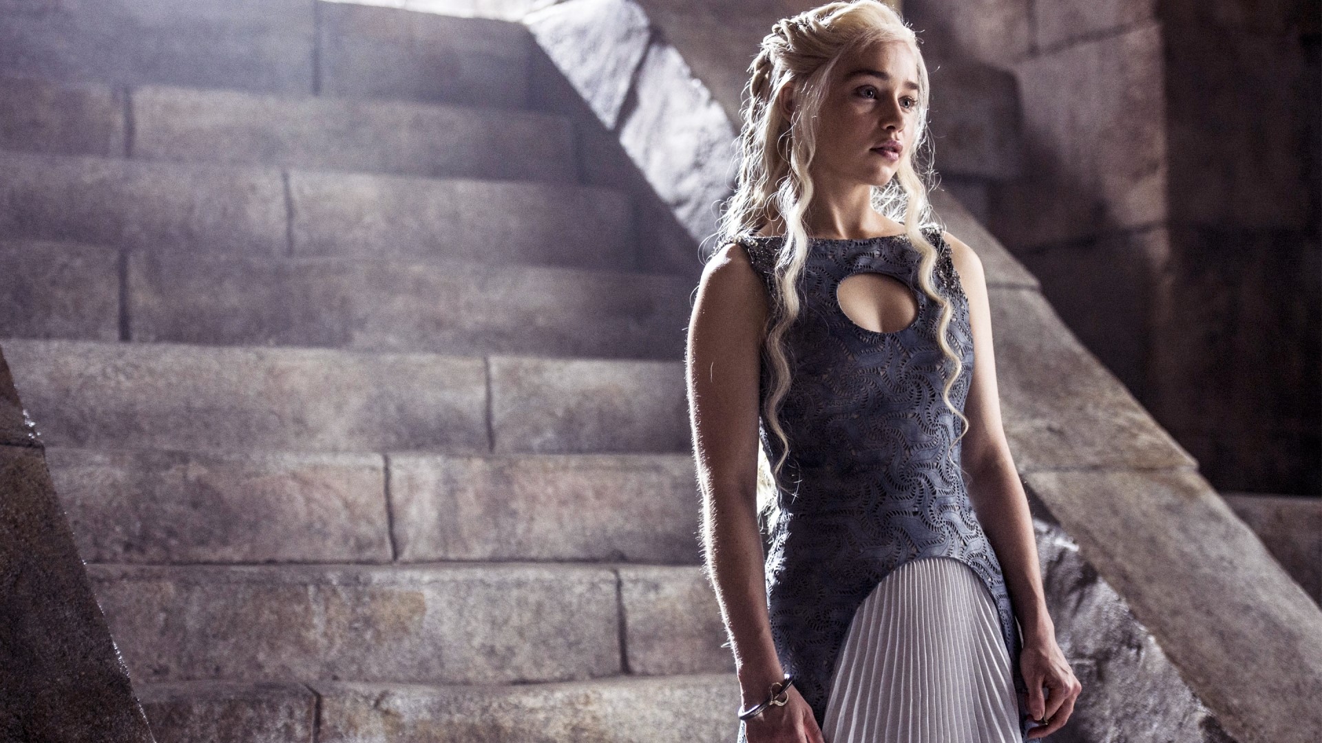 Daenerys Targaryen from Game of Thrones HD Wallpaper