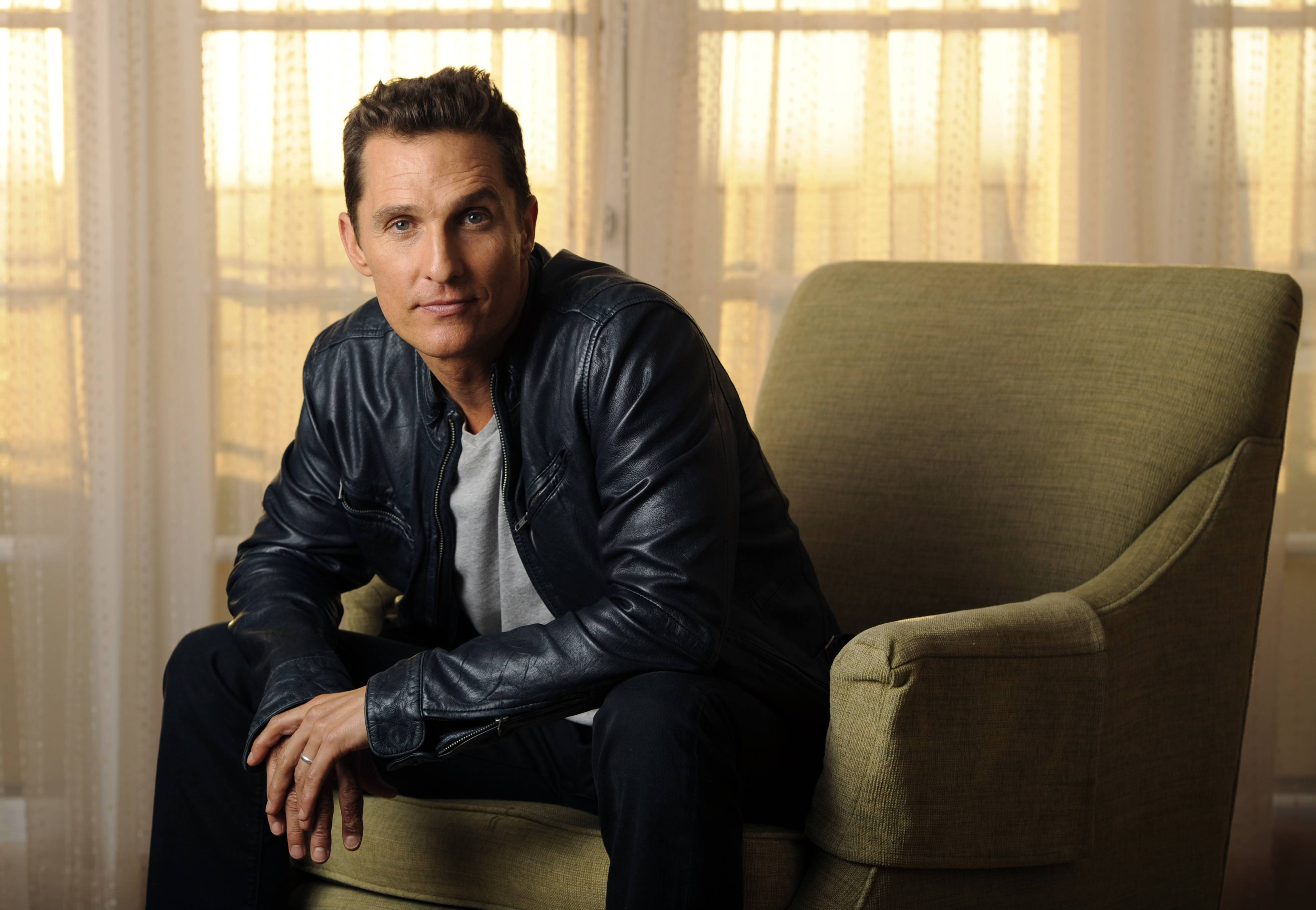 Matthew McConaughey sitting in a chair HD Wallpaper