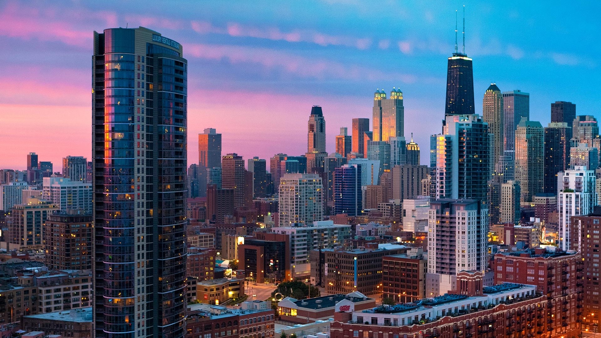Chicago Skyline at Dusk HD Wallpaper