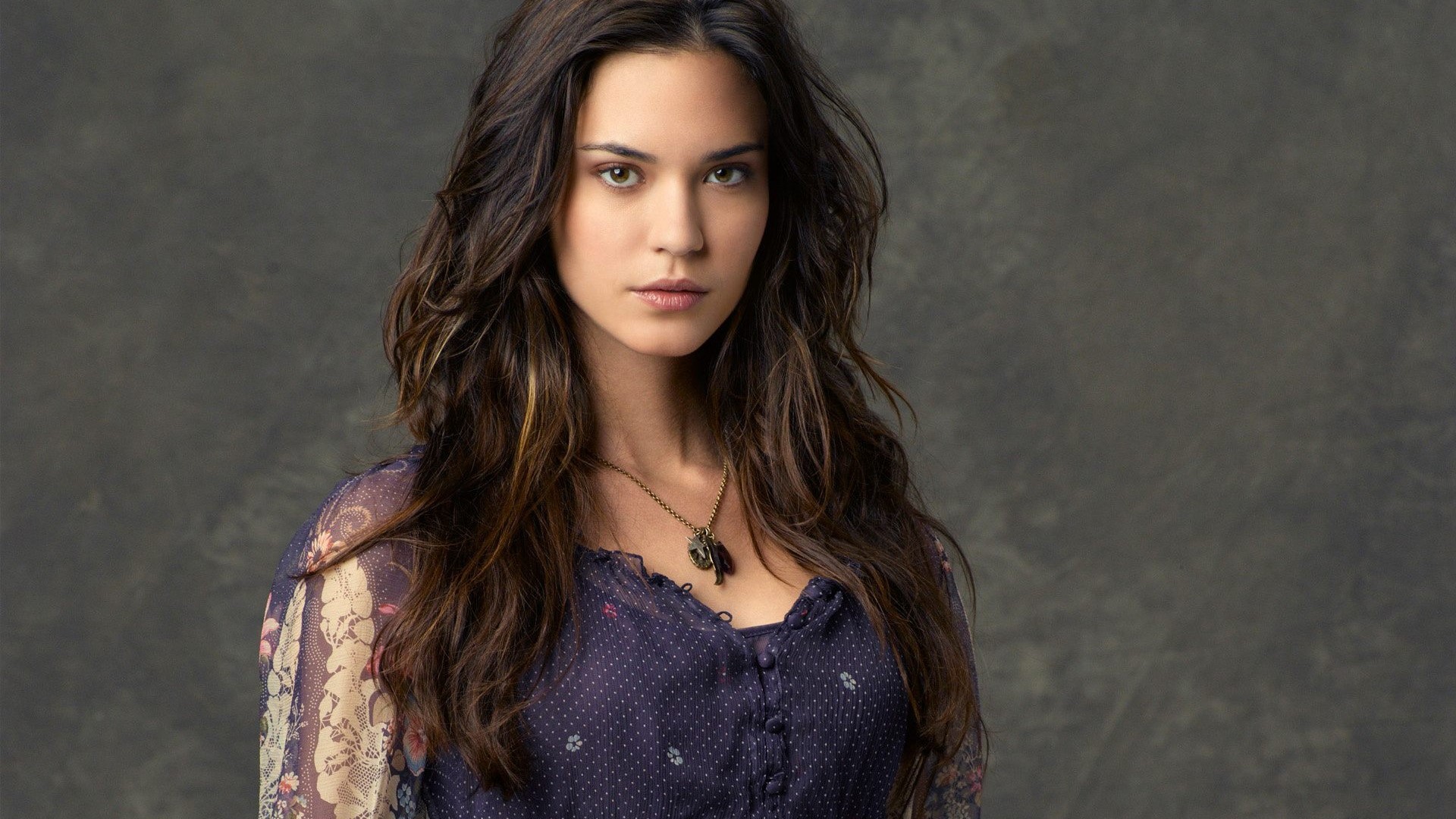 Odette Annable HD Wallpaper
