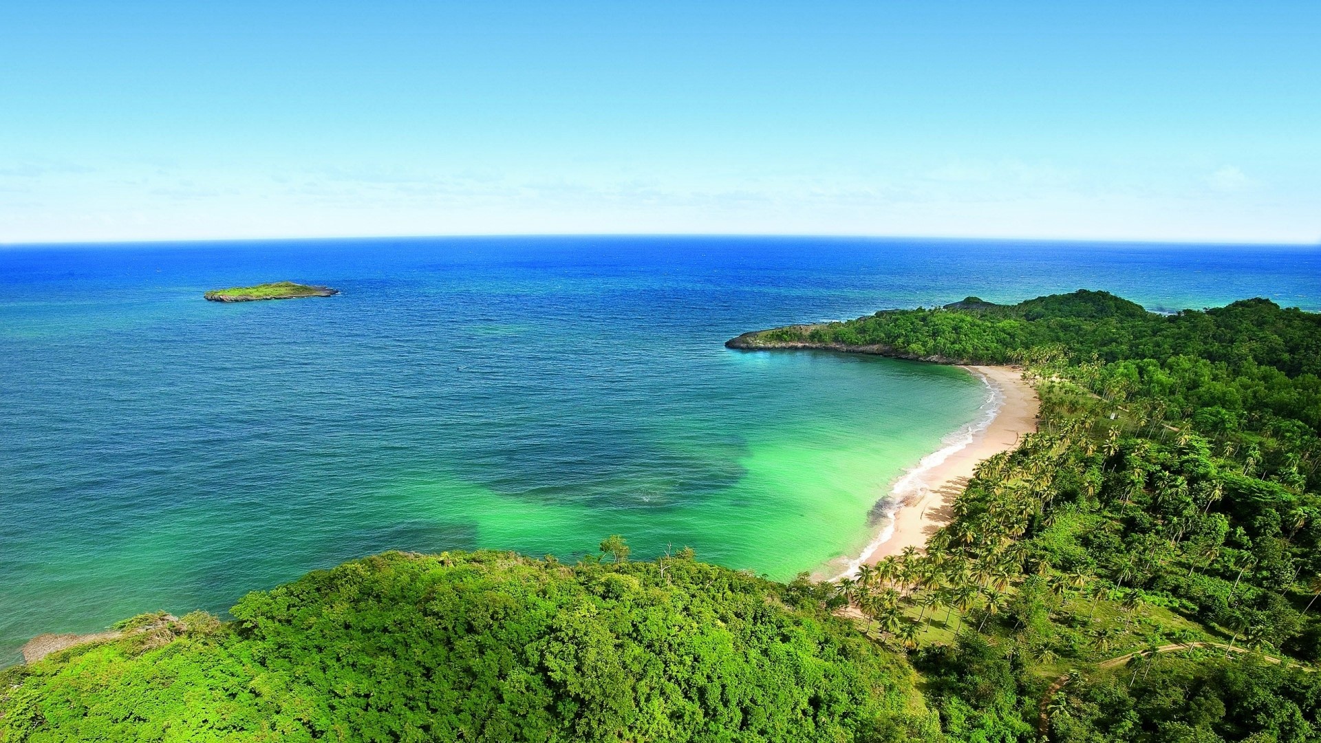 Beautiful Island and Ocean Landscape HD Wallpaper