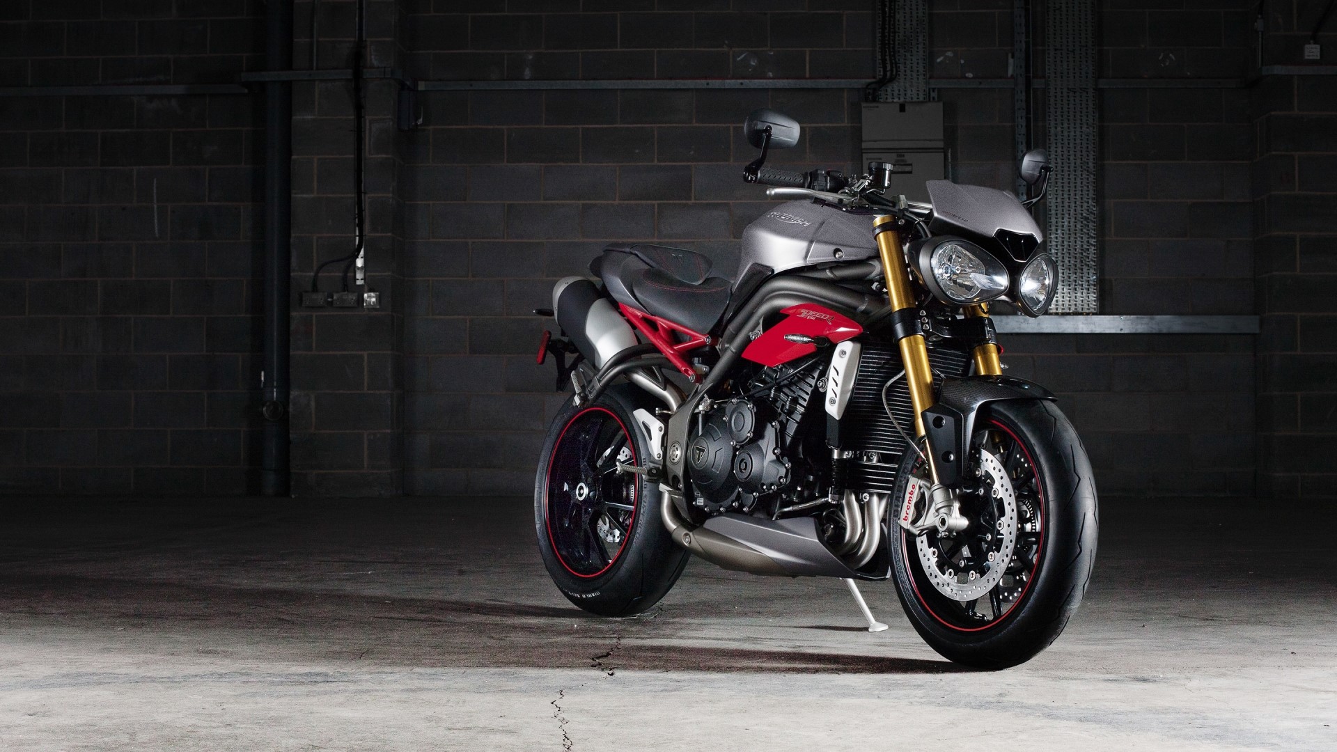 Triumph Speed Triple R Motorcycle HD Wallpaper