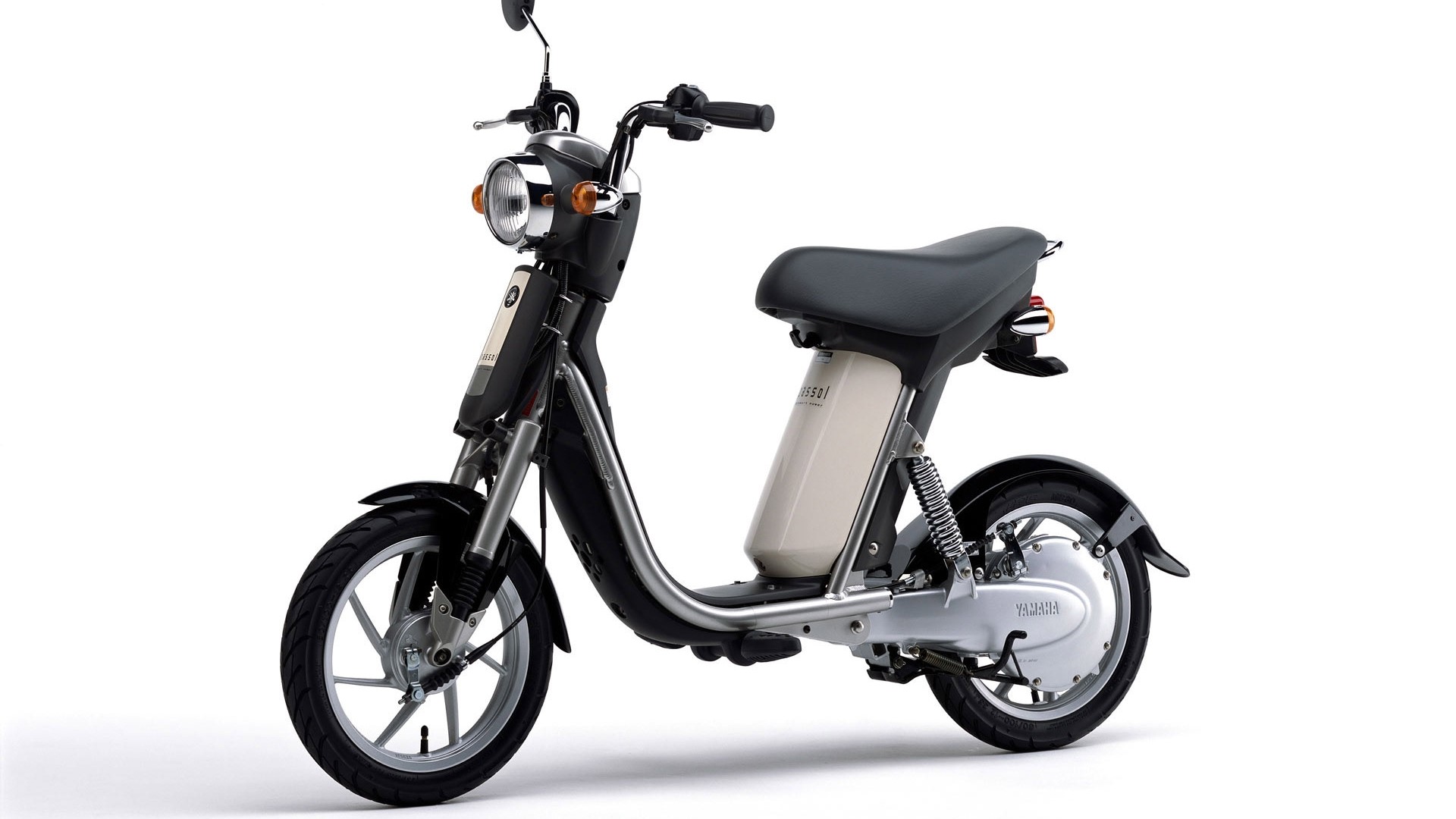 Yamaha Passol electric scooter HD Wallpaper