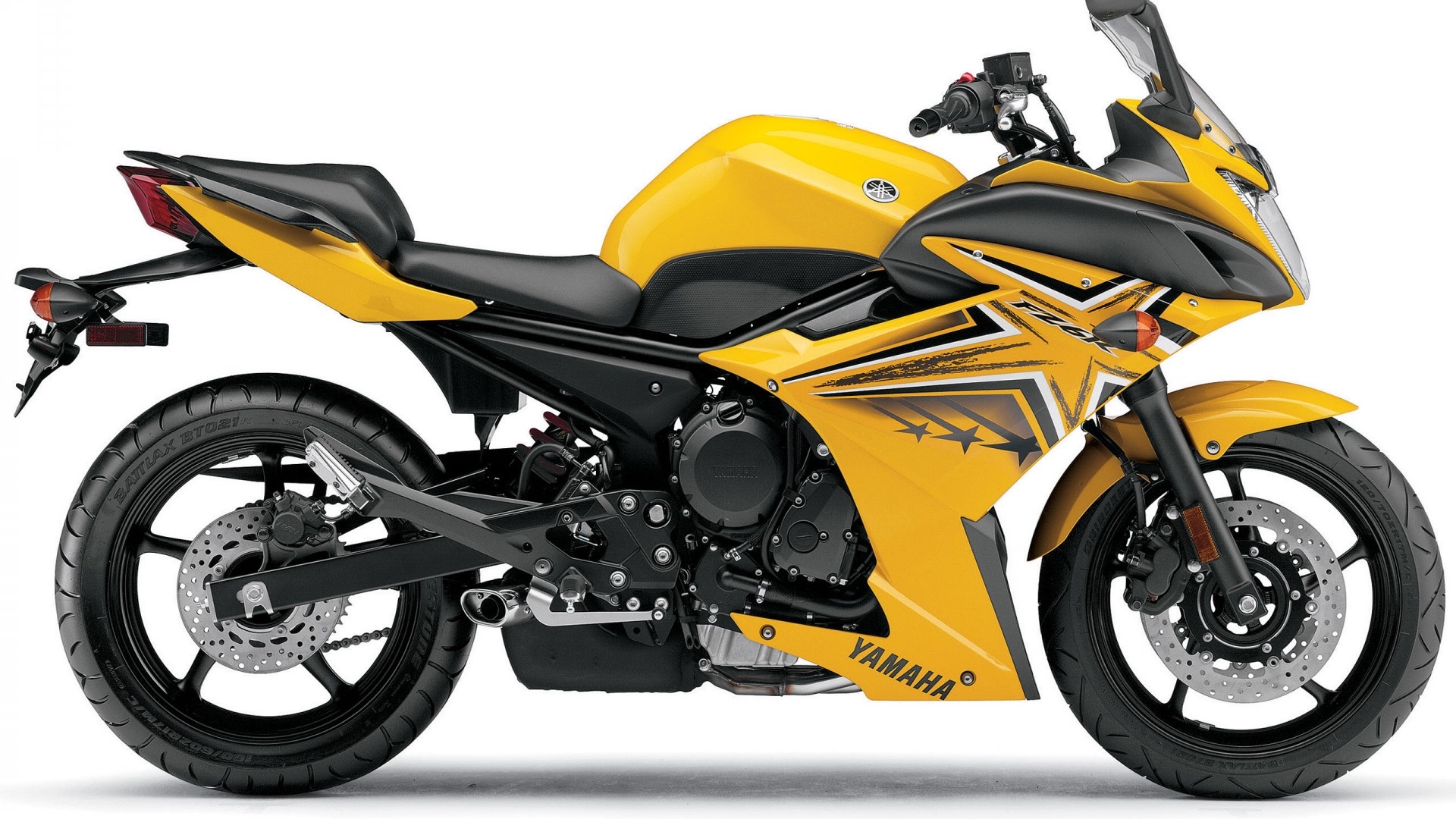 Yellow Yamaha FZ6R Motorcycle HD Wallpaper