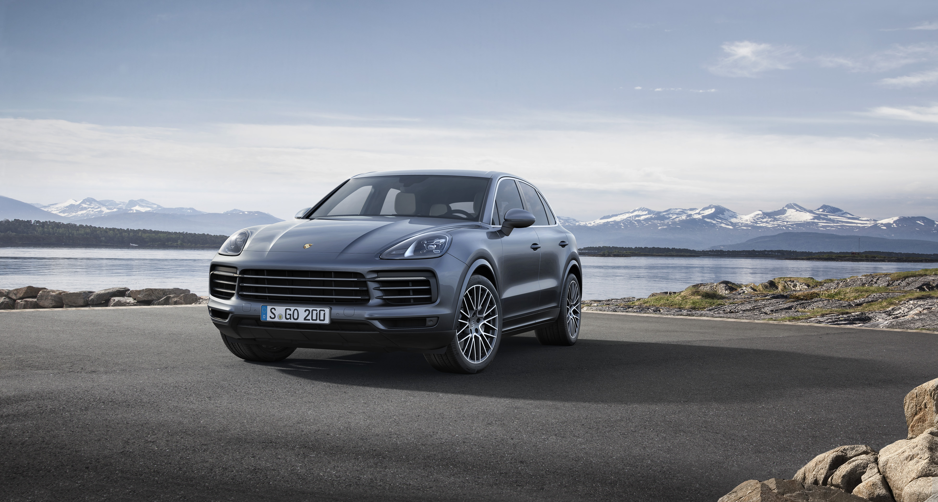 Porsche Cayenne S 4K HD Wallpaper