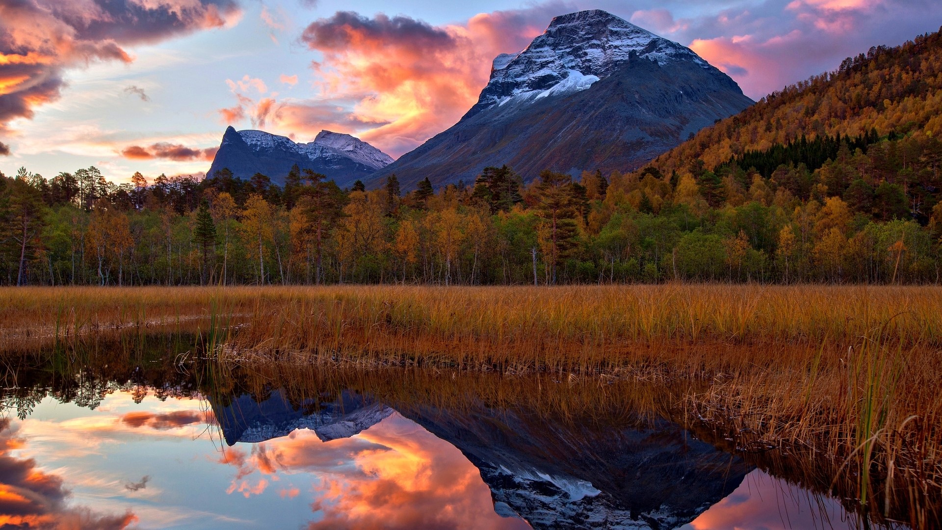 Mountain Landscape with Autumn Forest and Lake Reflection HD Wallpaper