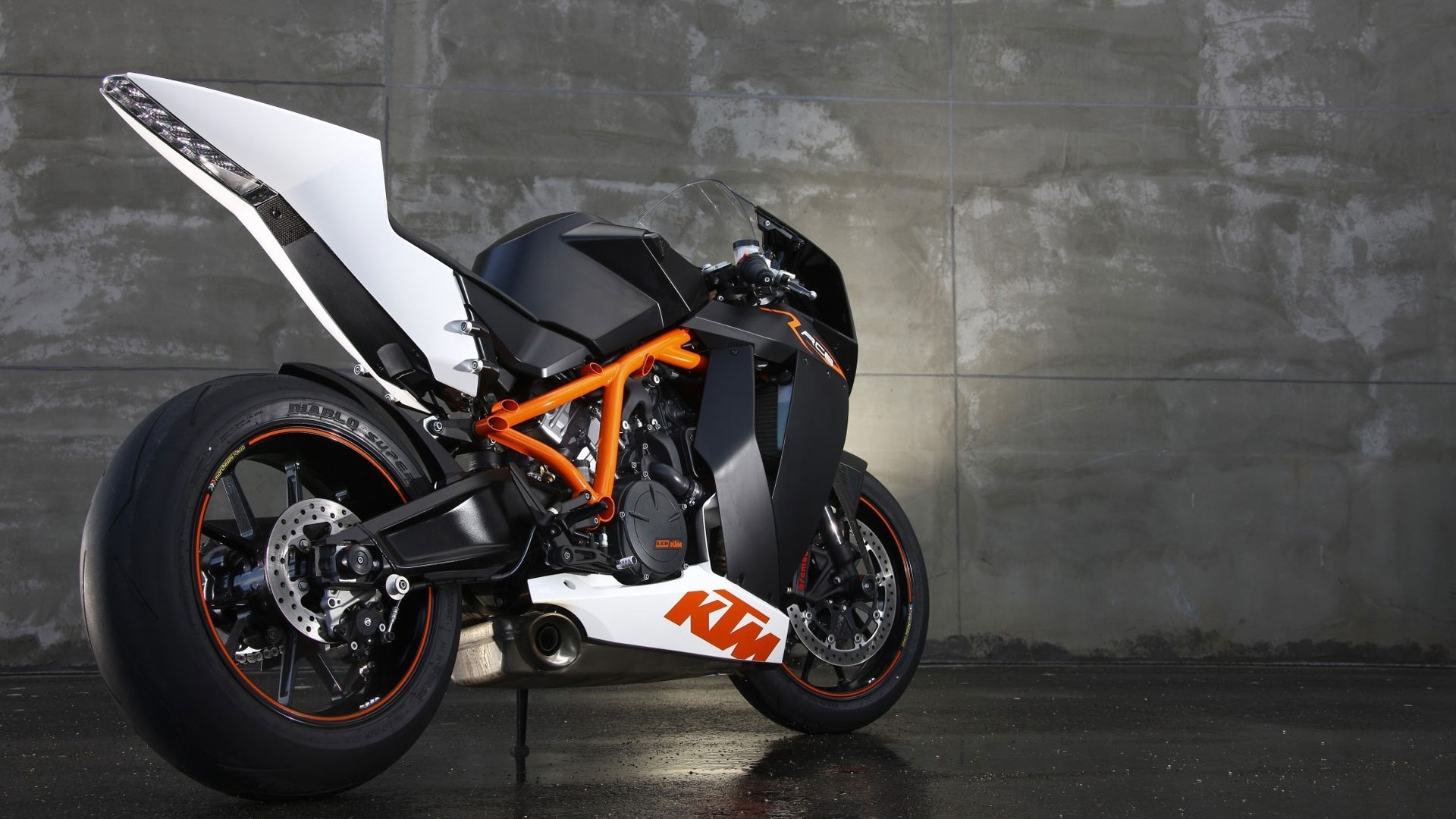 KTM motorcycle with orange frame and white accents HD Wallpaper