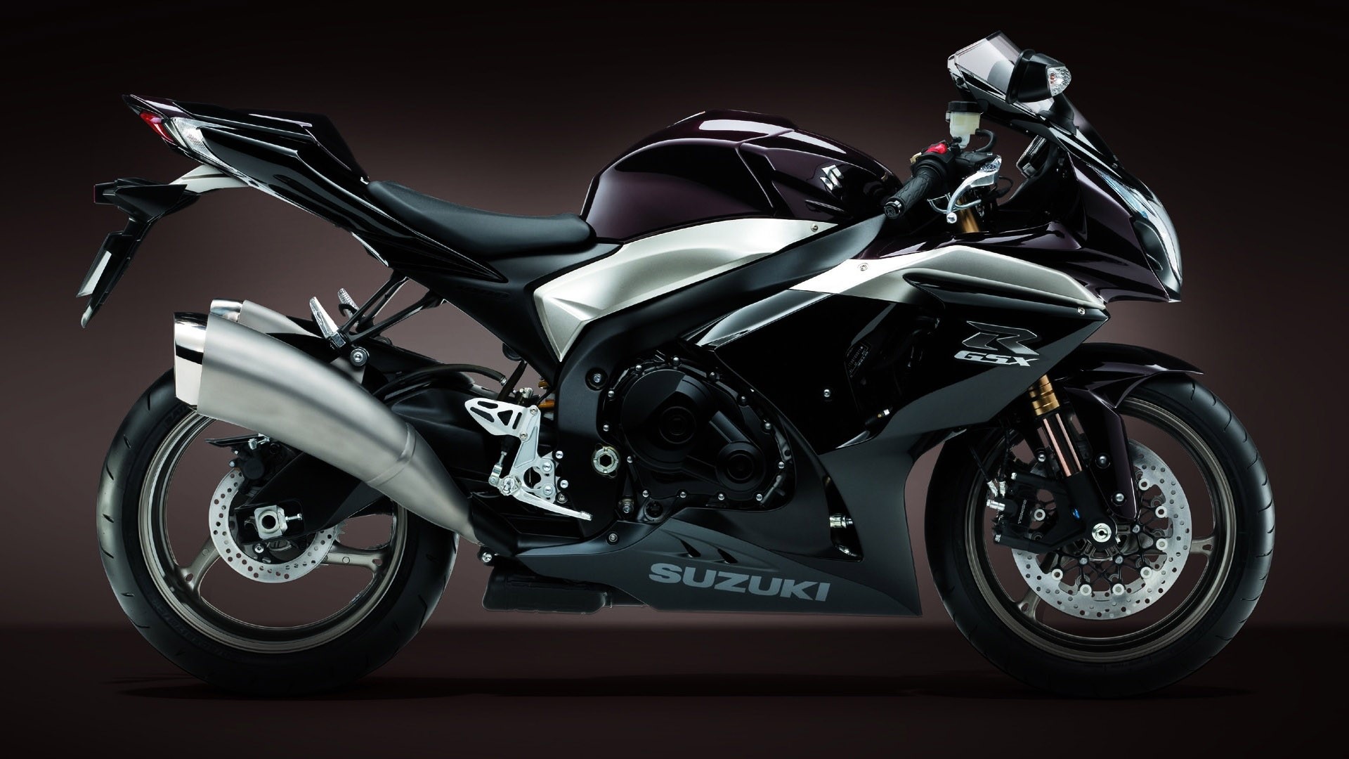 Suzuki GSX motorcycle HD Wallpaper