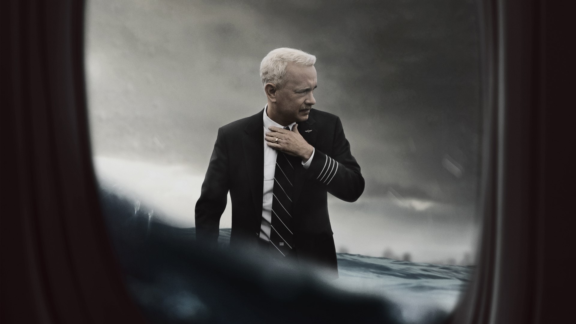 Tom Hanks as Captain Sully in Sully HD Wallpaper