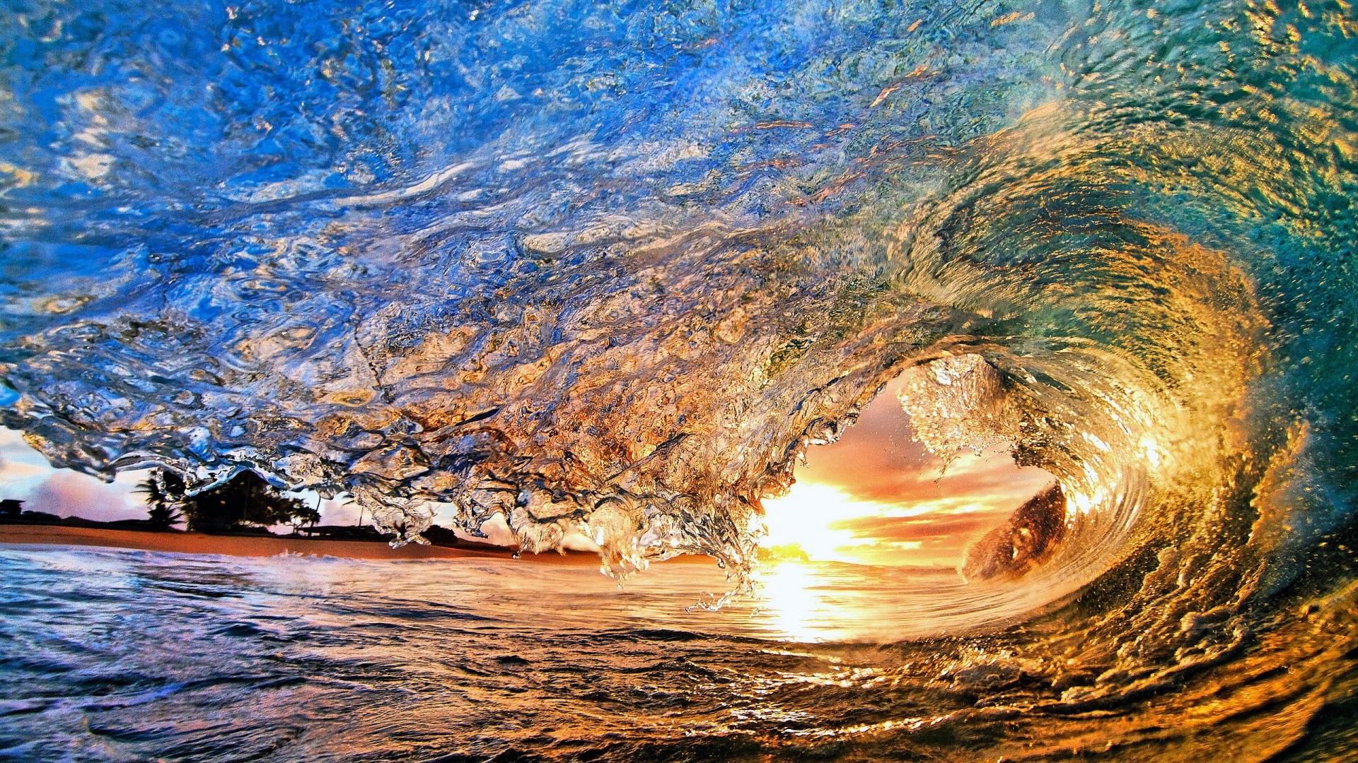 Ocean Wave Crashing at Sunset HD Wallpaper