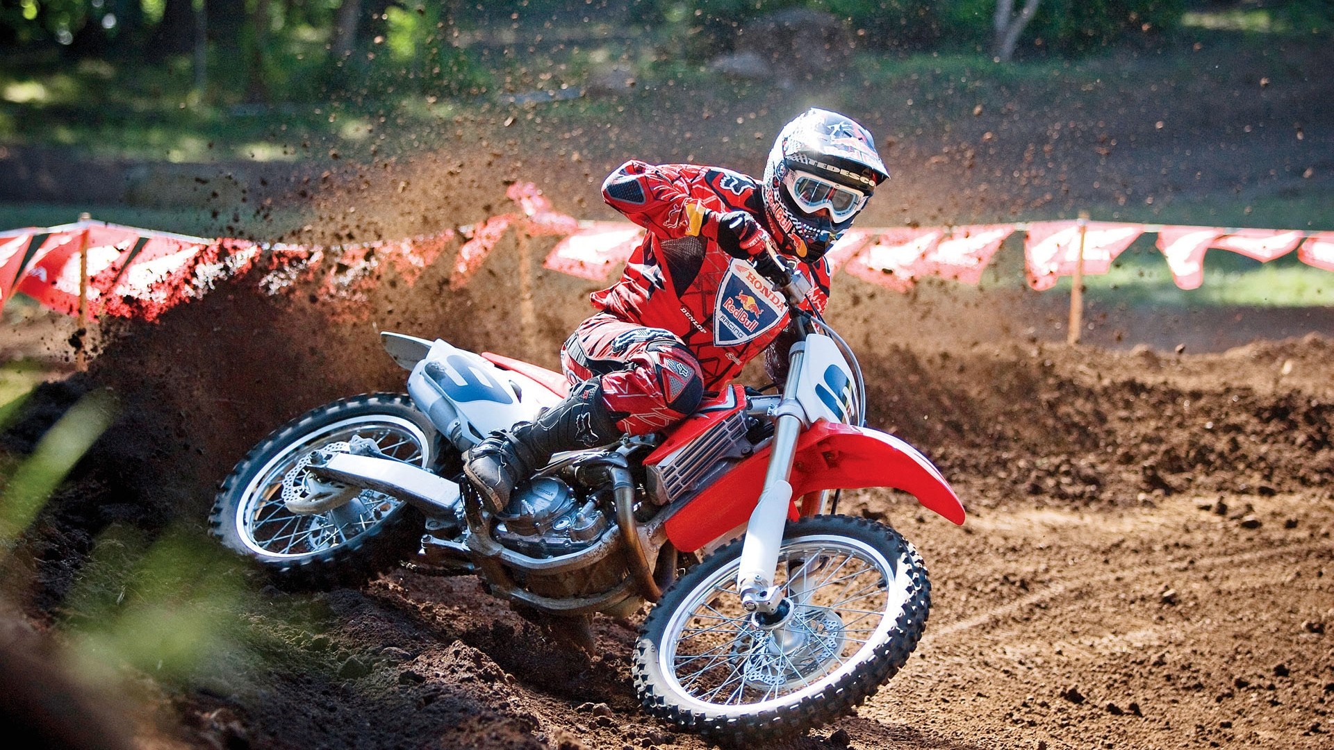 Motocross Rider on Honda CRF 450R HD Wallpaper
