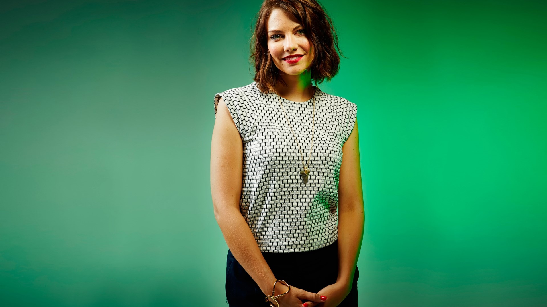 Lauren Cohan in 2016 HD Wallpaper