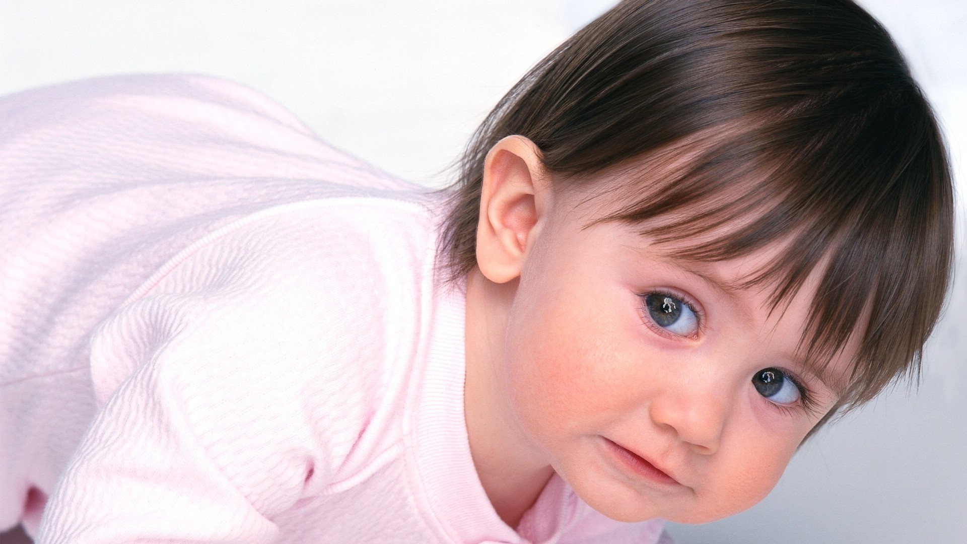 Cute Baby HD Wallpaper