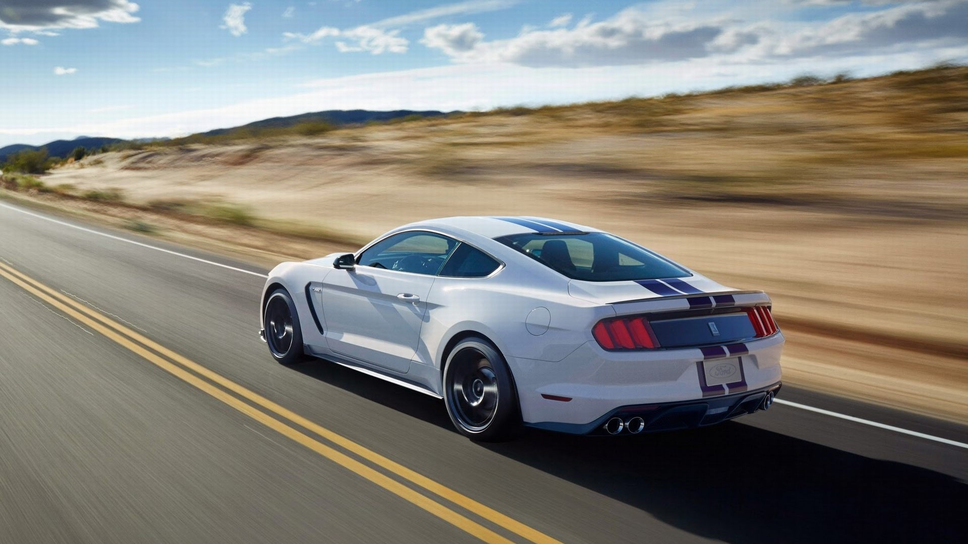 White Ford Mustang GT350 on a Desert Road HD Wallpaper