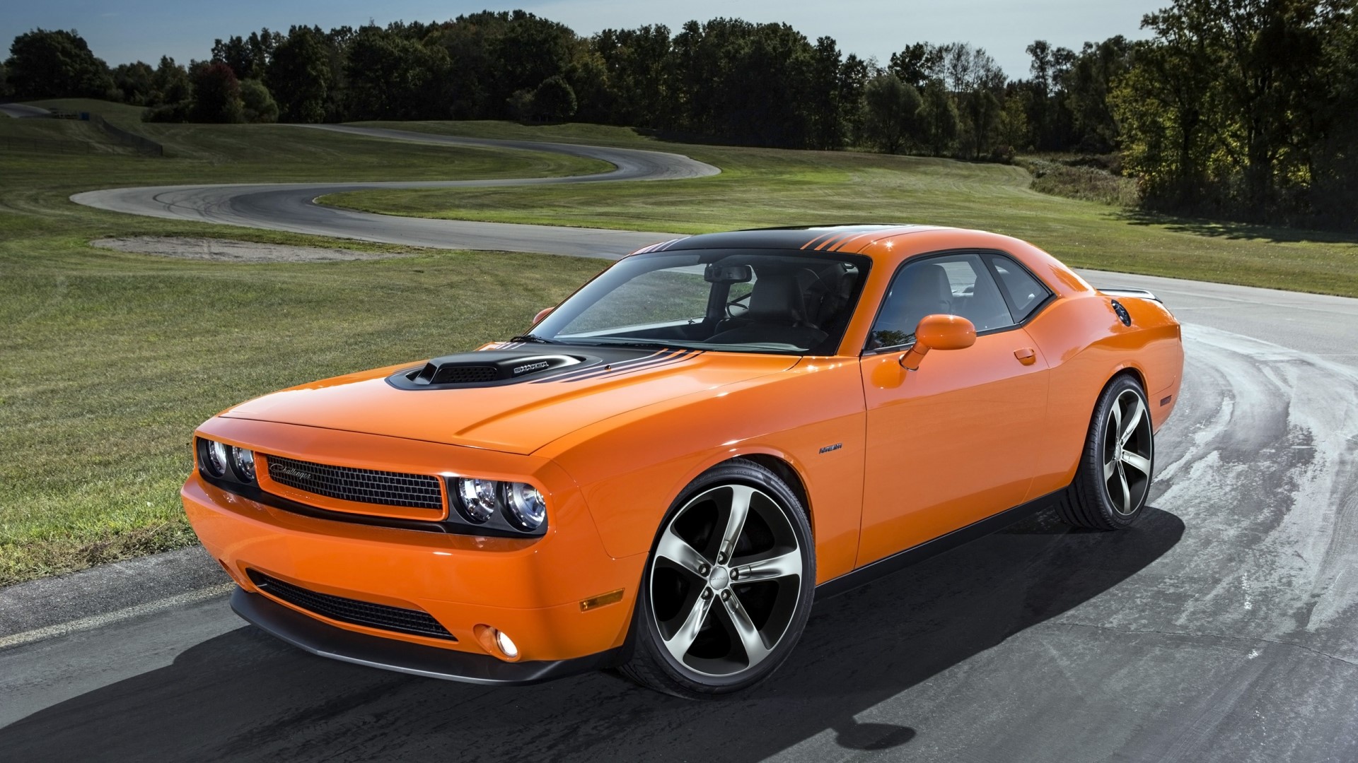 2014 Dodge Challenger RT Shaker on a Racetrack HD Wallpaper