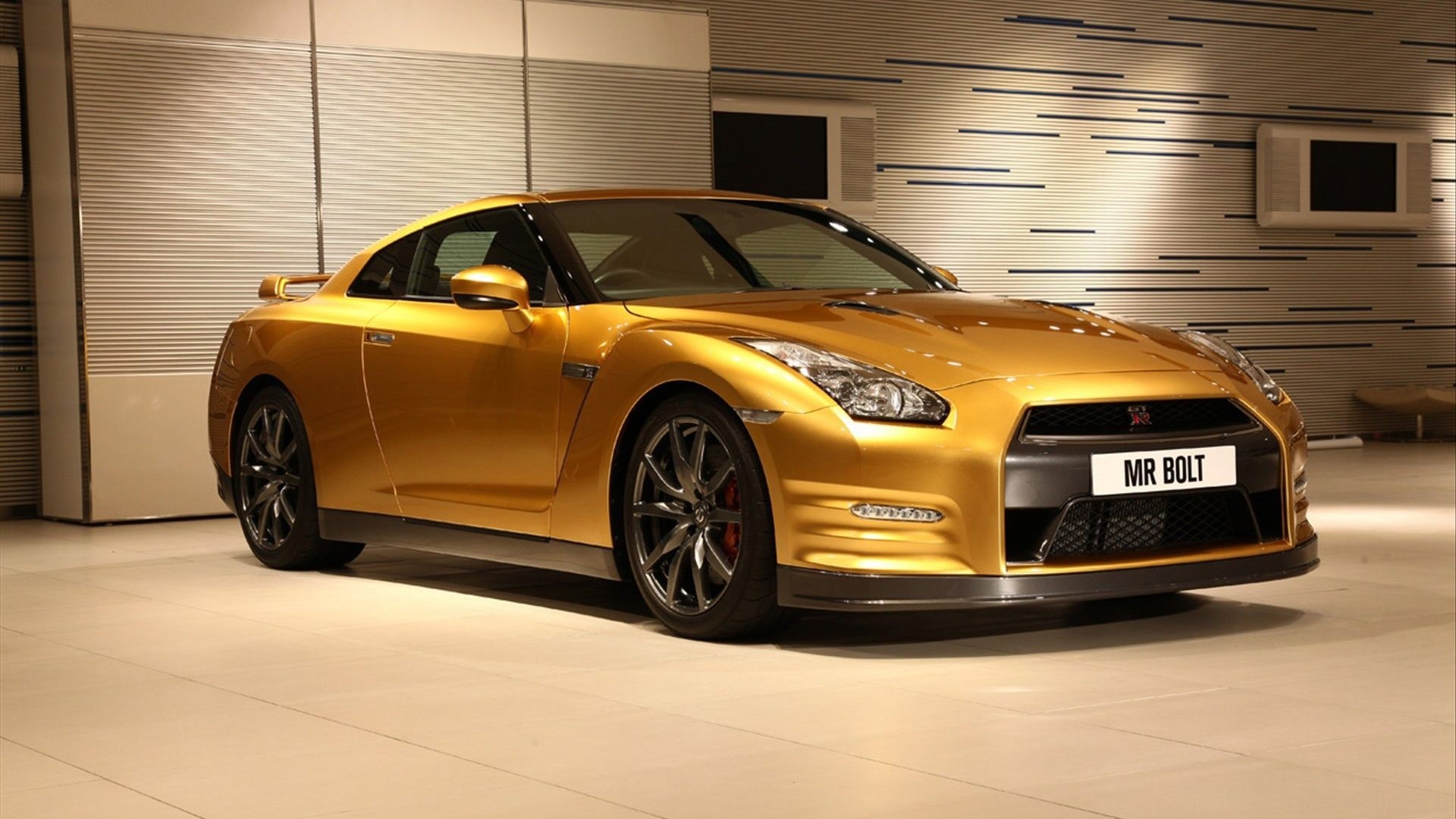Gold Nissan GT-R MR BOLT HD Wallpaper