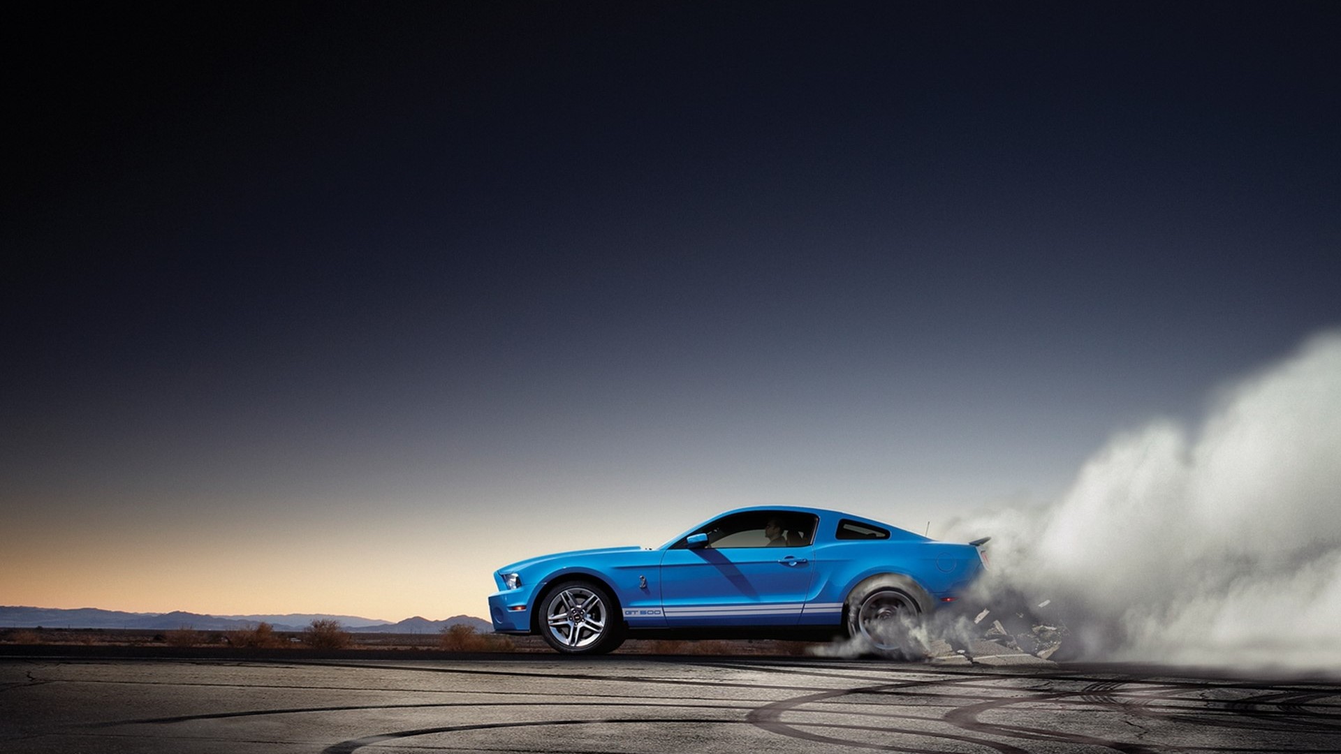 Blue Ford Mustang GT doing a burnout HD Wallpaper