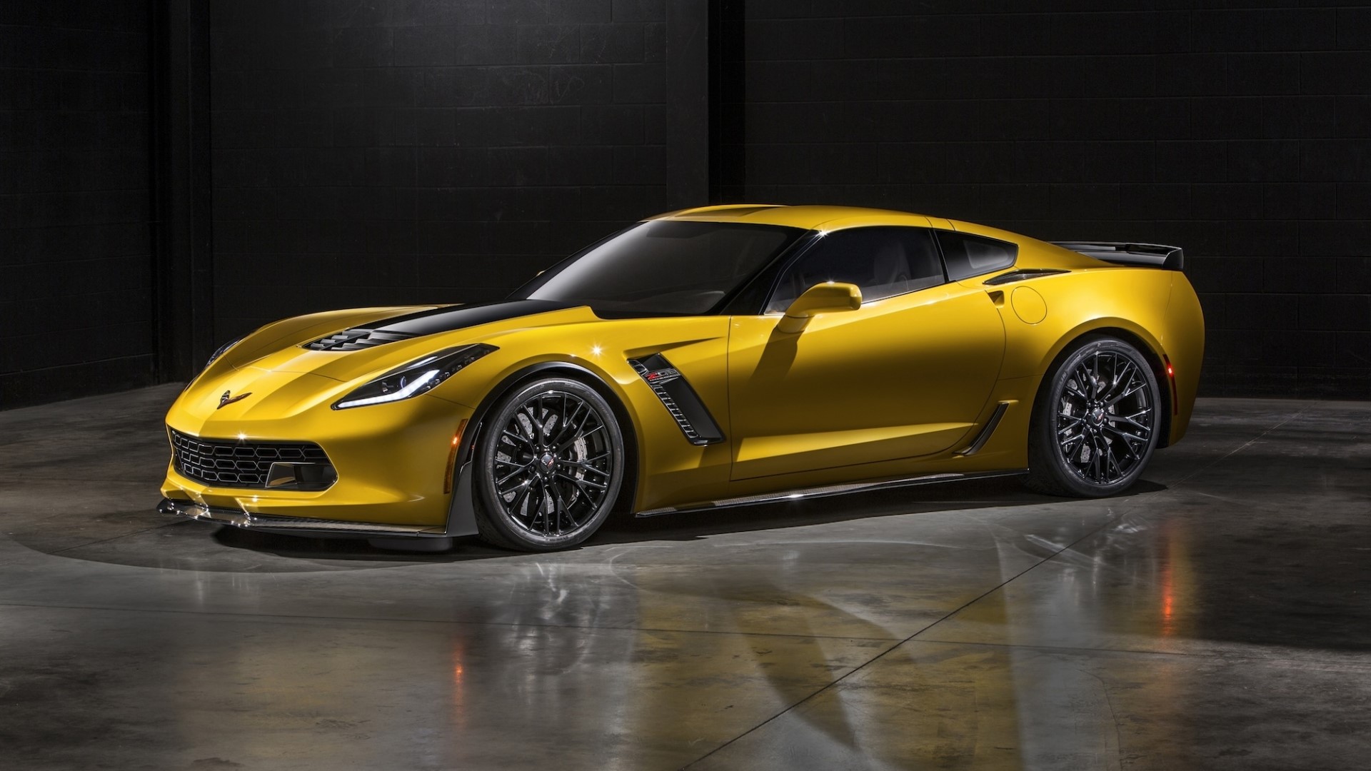 Yellow Chevrolet Corvette Z06 Sport Car HD Wallpaper