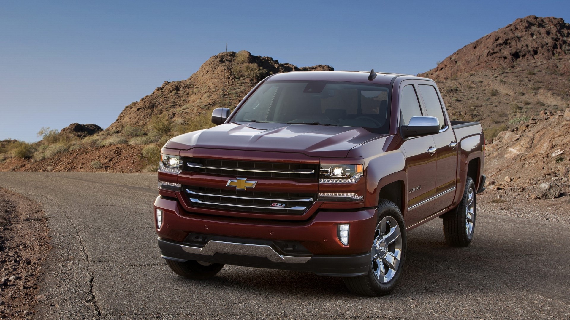Chevrolet Silverado Z71 pickup truck in desert landscape HD Wallpaper