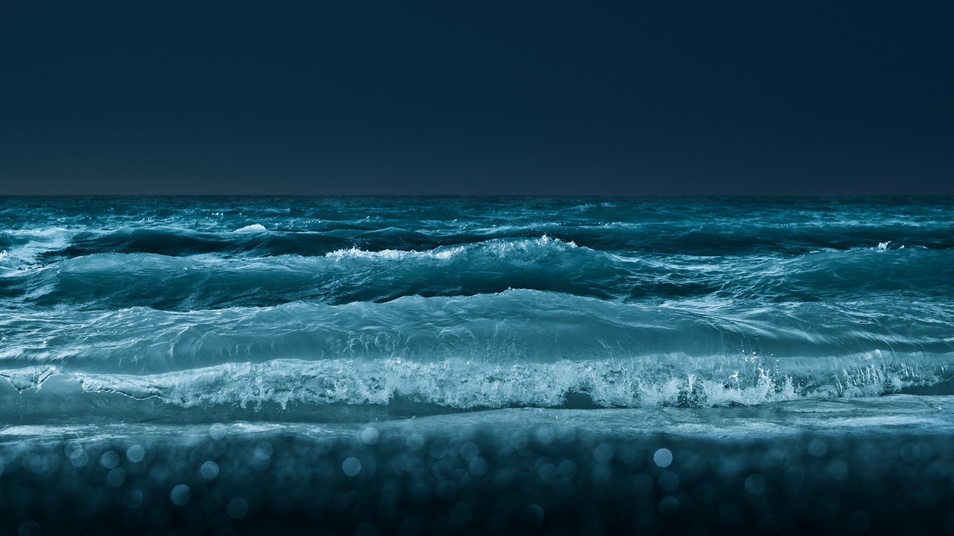 Ocean waves at night HD Wallpaper
