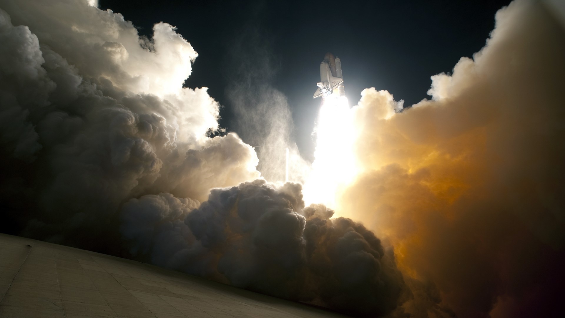 Space Shuttle Endeavour Launch HD Wallpaper