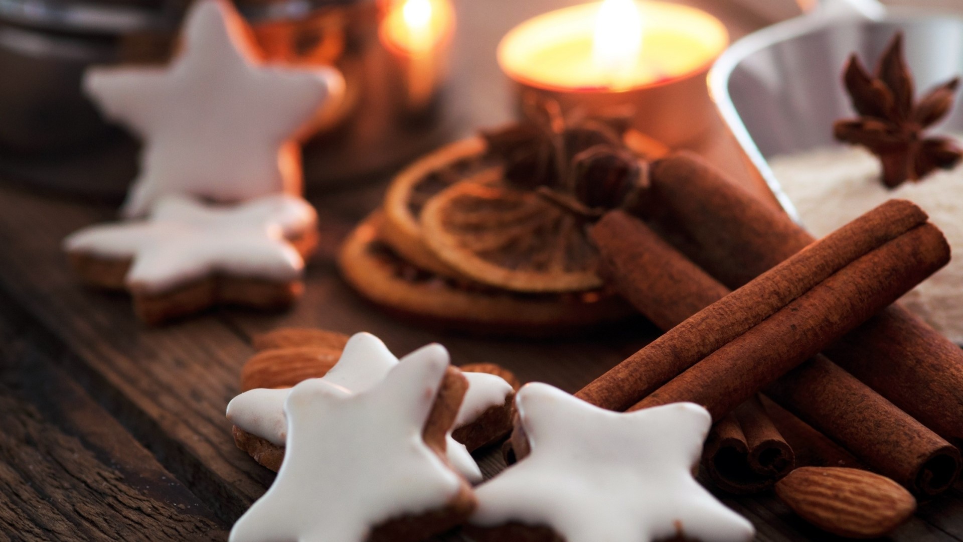 Star Shaped Christmas Cookies with Cinnamon and Oranges HD Wallpaper