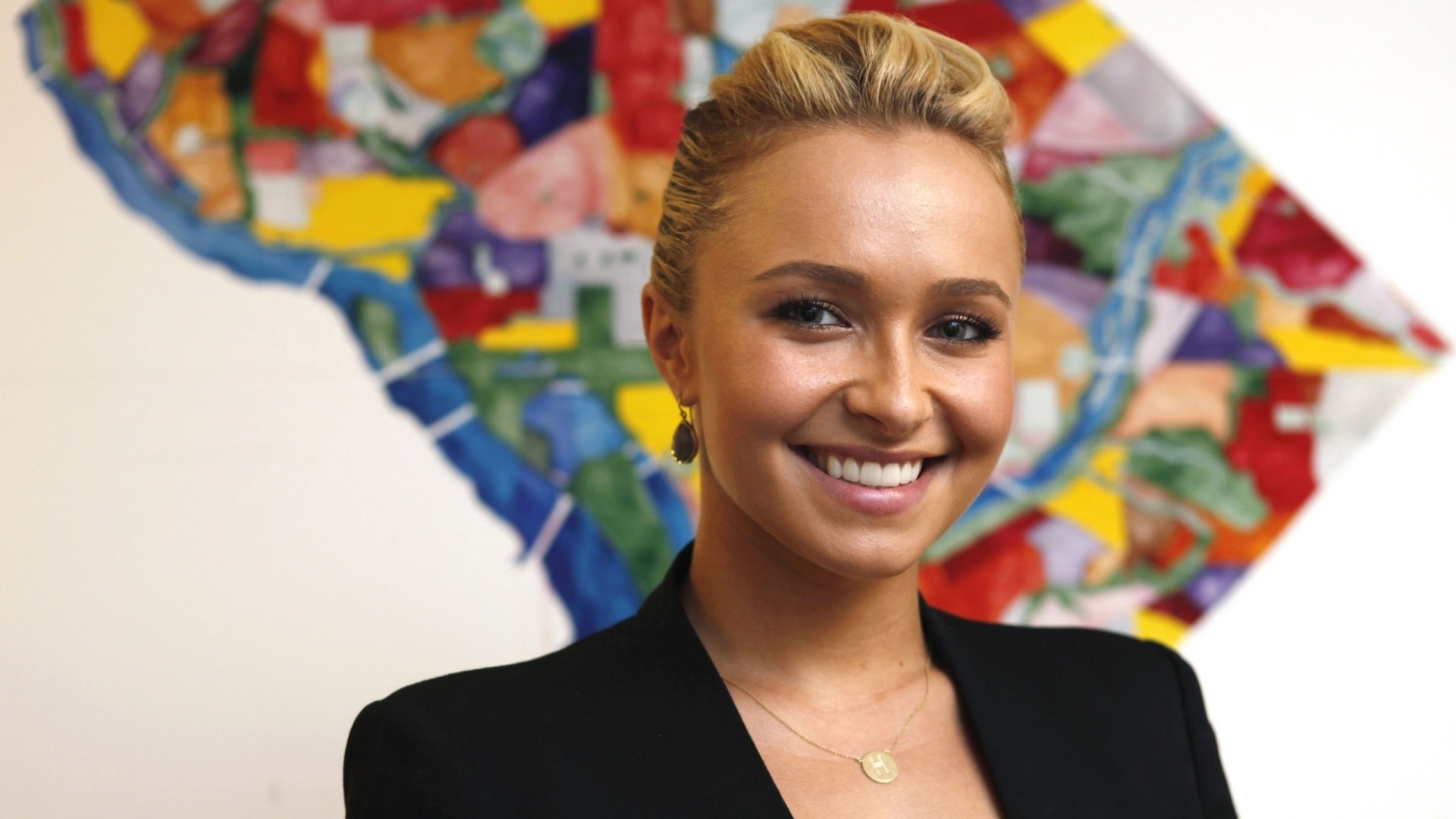 Hayden Panettiere HD Wallpaper