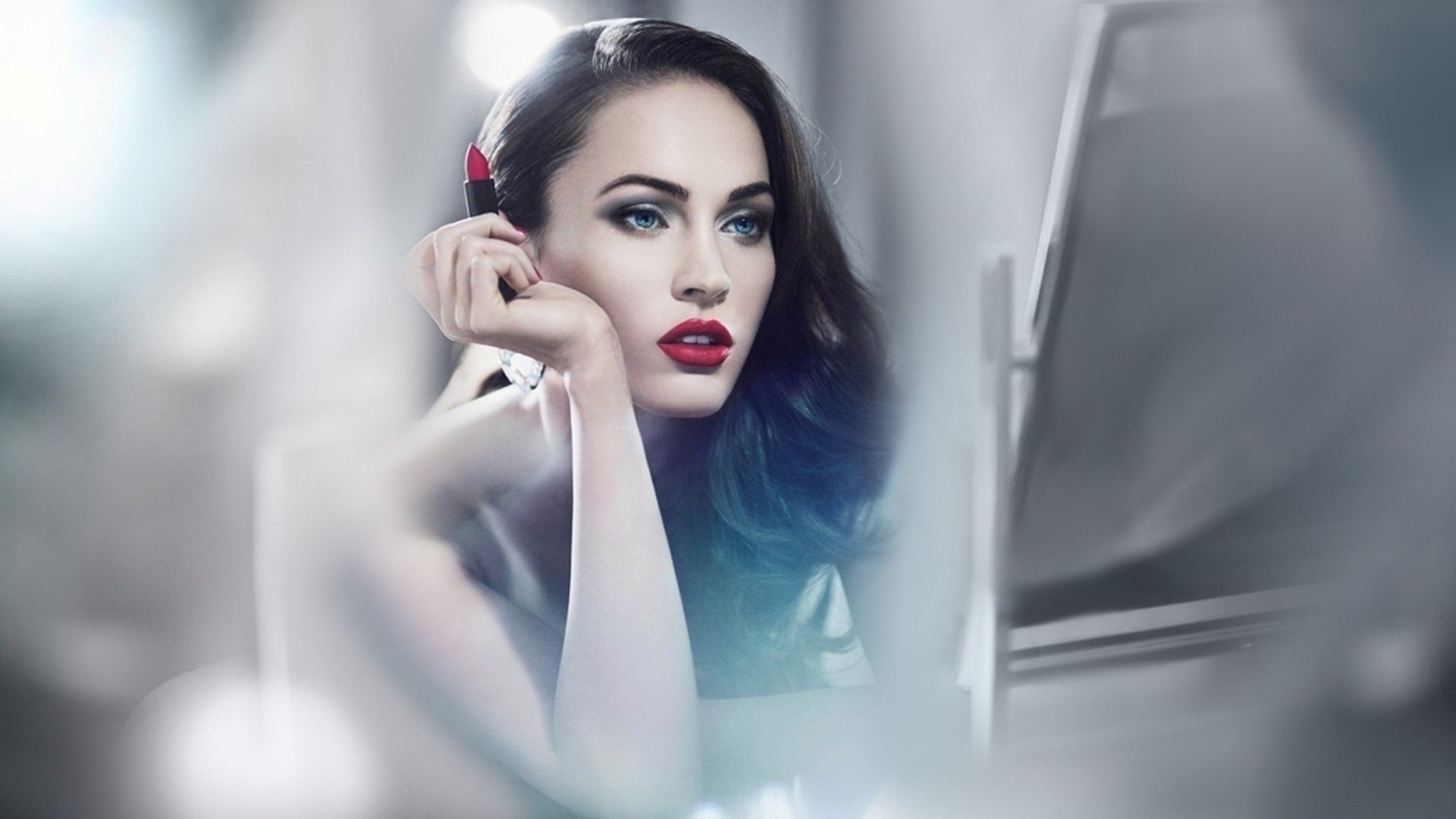 Megan Fox applying red lipstick HD Wallpaper