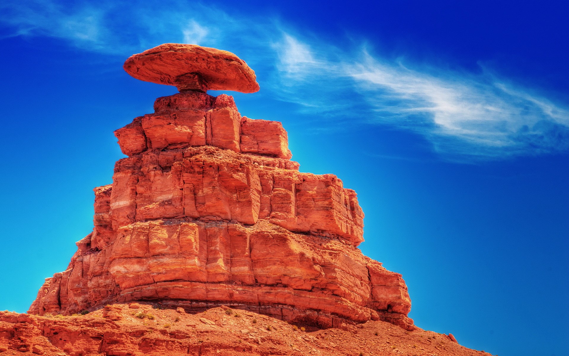 Mexican Hat Rock Formation in Utah HD Wallpaper
